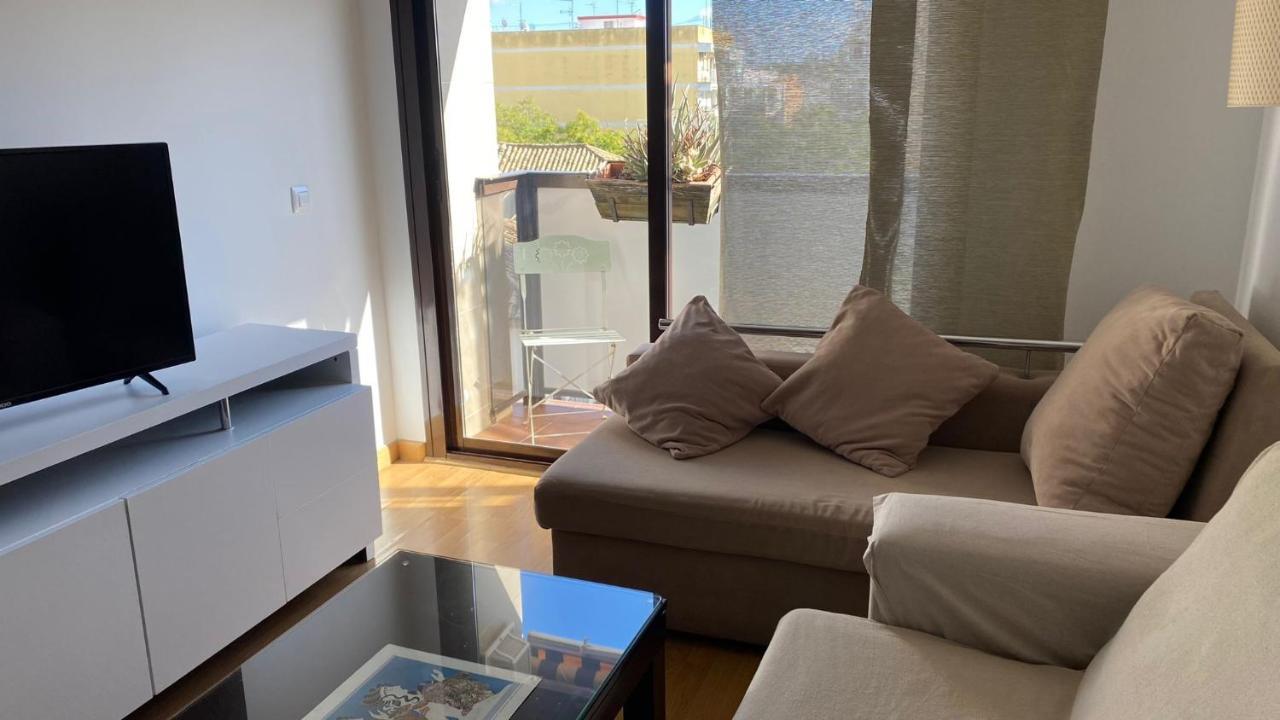 Duplex Junto Al Puente Con Gran Terraza Y Parking Privado Apartment