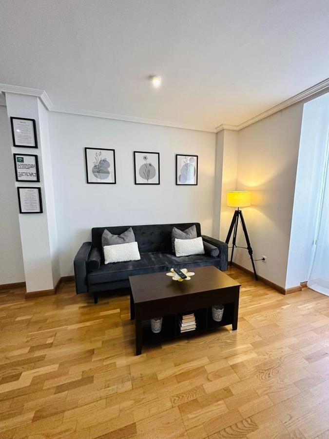 Urban Victoria Apartment
