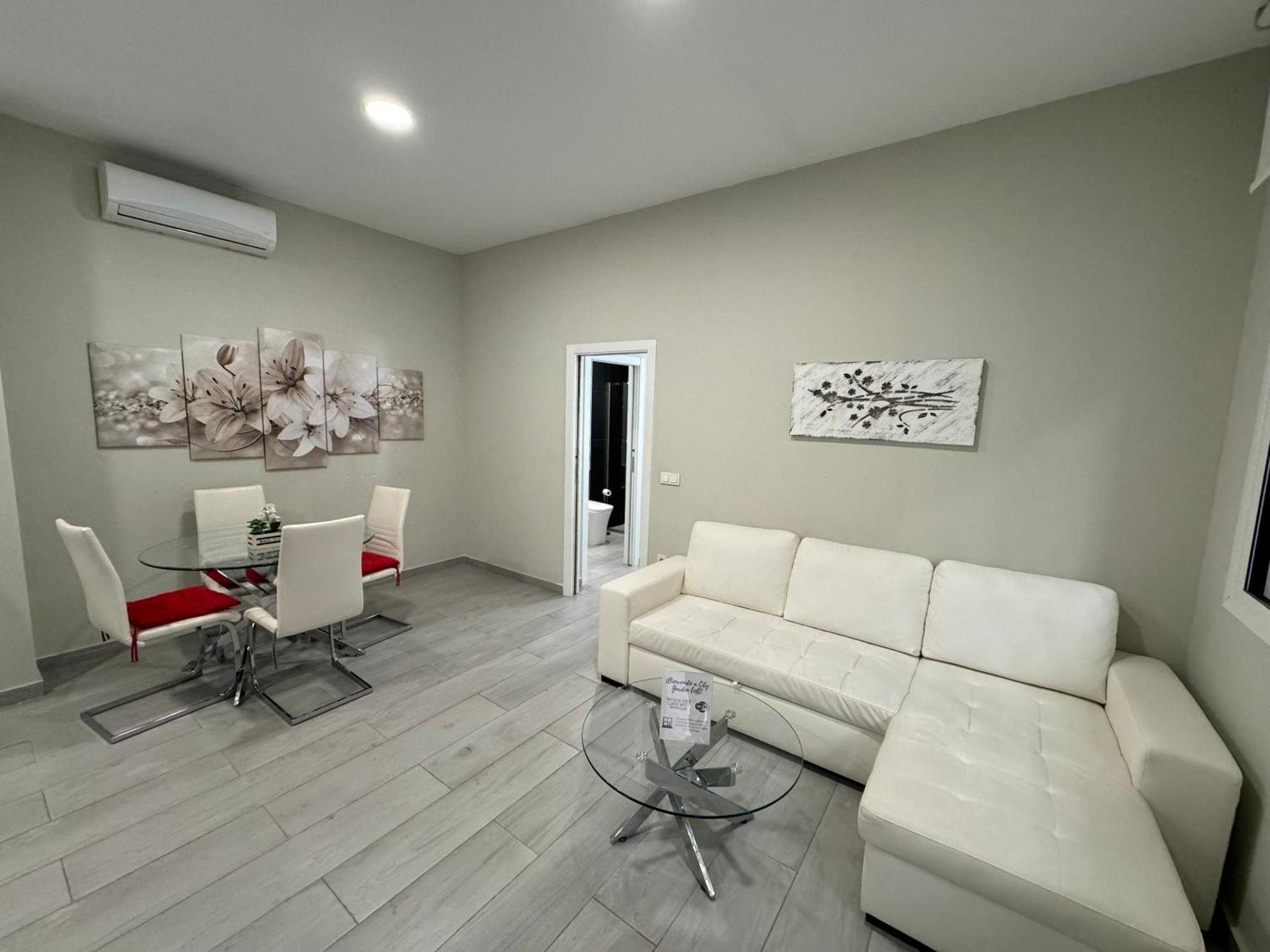 Garden City Loft 3 Apartment