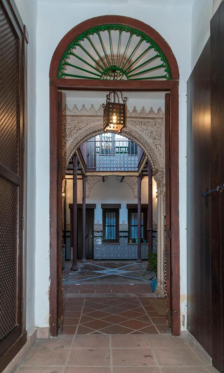 Horno24, Con Patio Andaluz, Tipico De Apartamento Córdoba