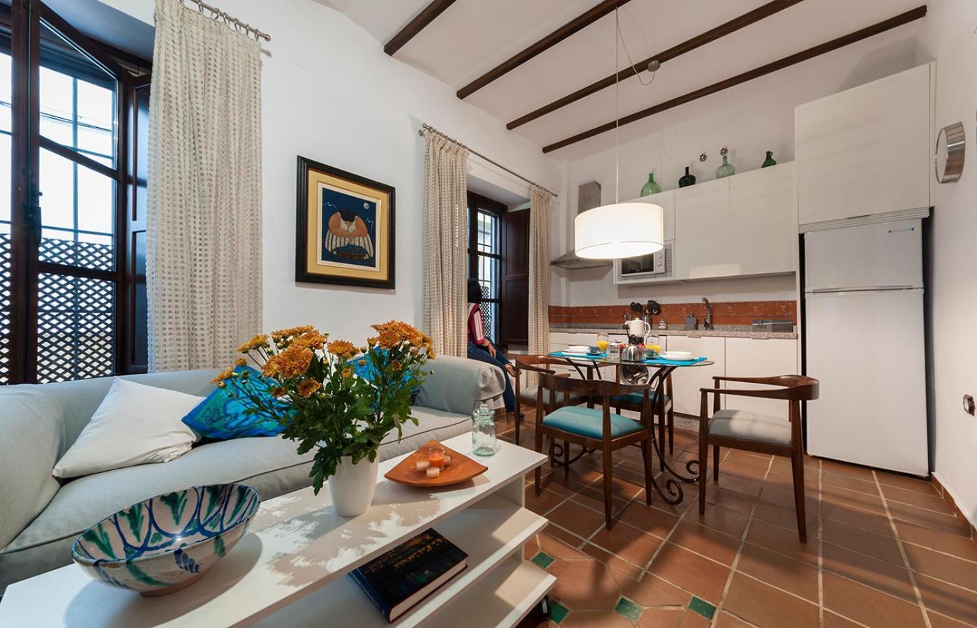 Horno24, Con Patio Andaluz, Tipico De Apartment
