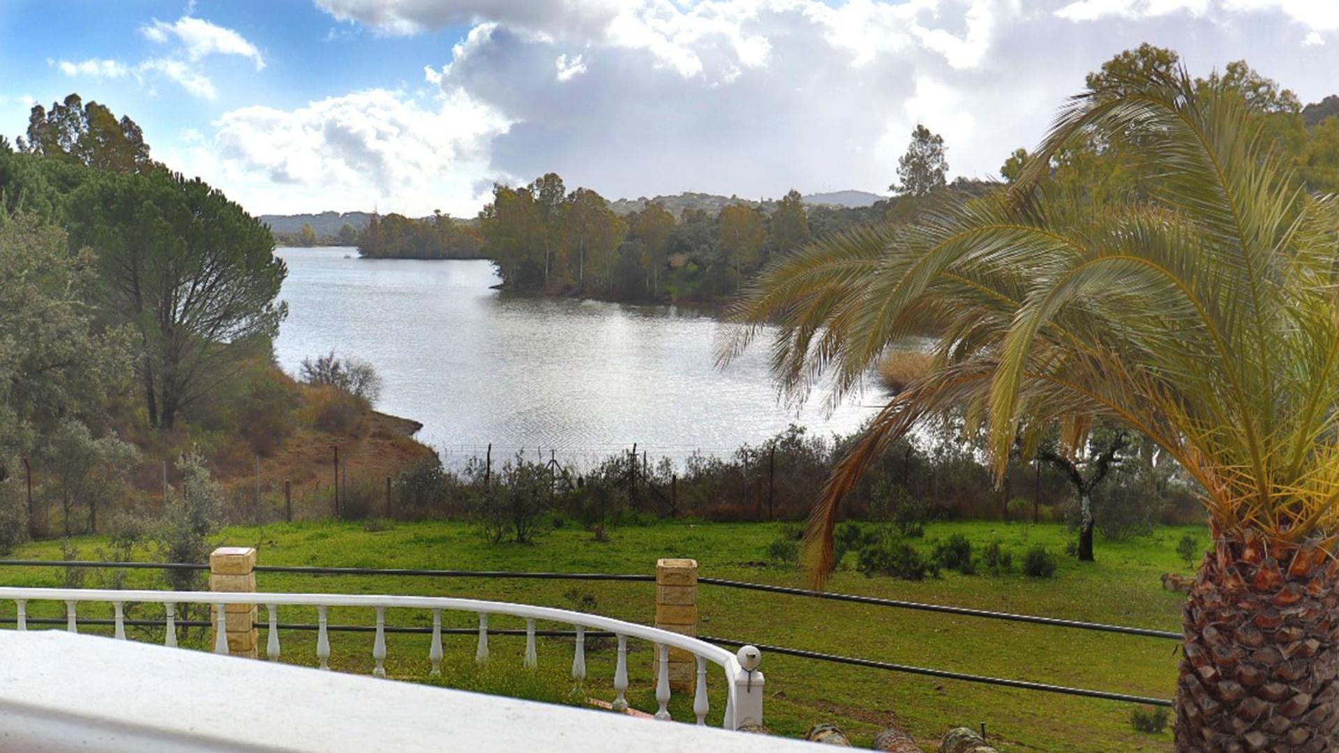 Сasa de vacaciones Casa Rural Hacienda El Lago
