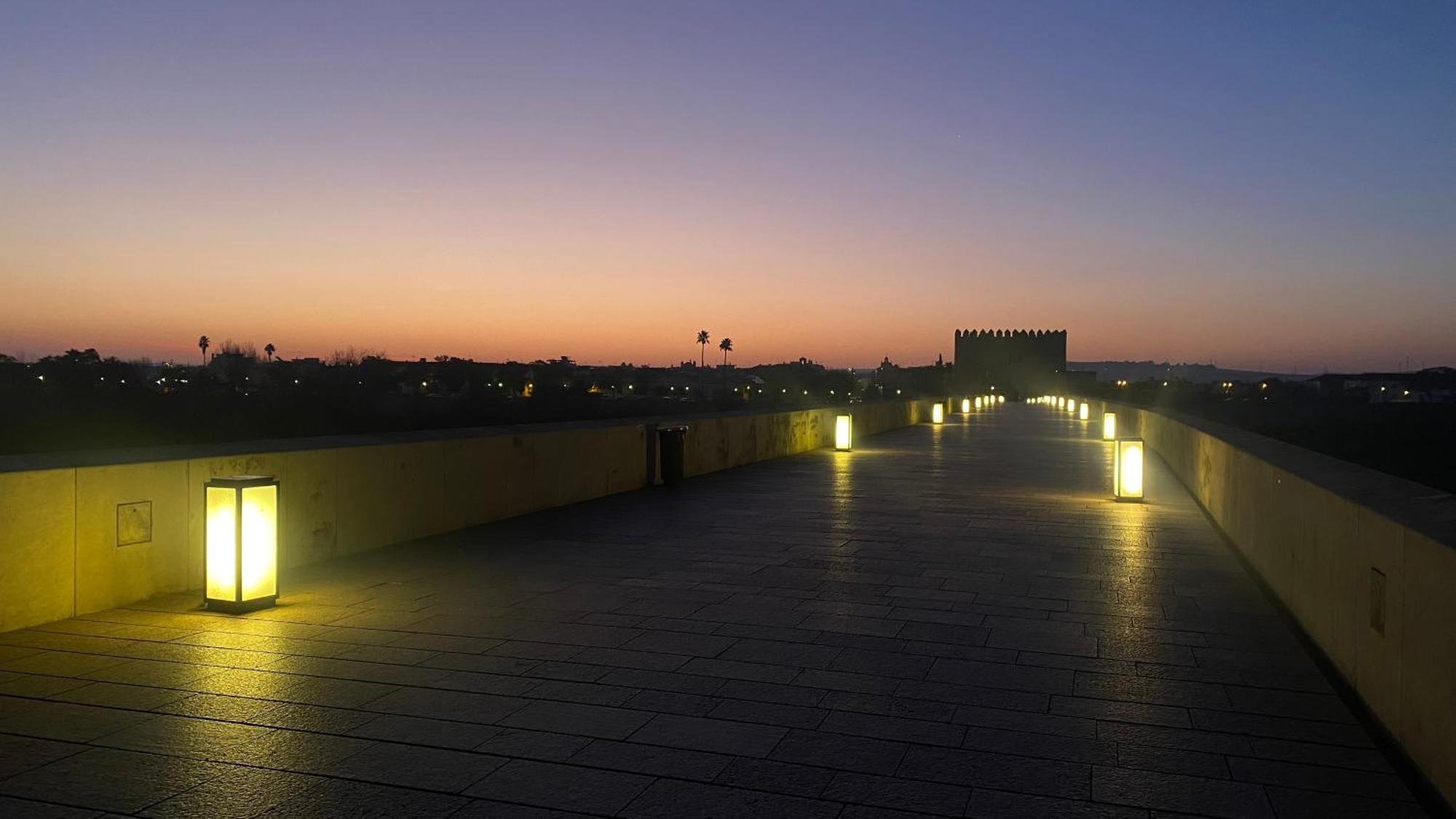 Duplex Junto Al Puente Con Gran Terraza Y Parking Privado Apartment *