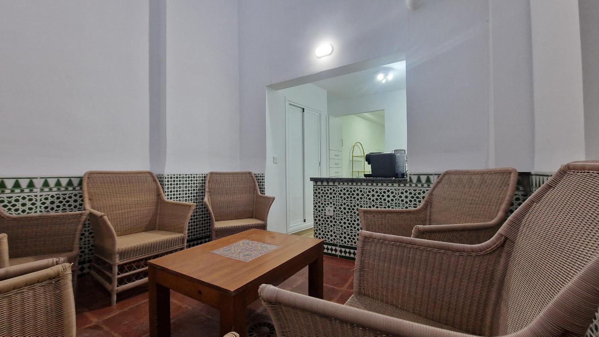 Apartment Ds Lealhomes, Patio And Terrace