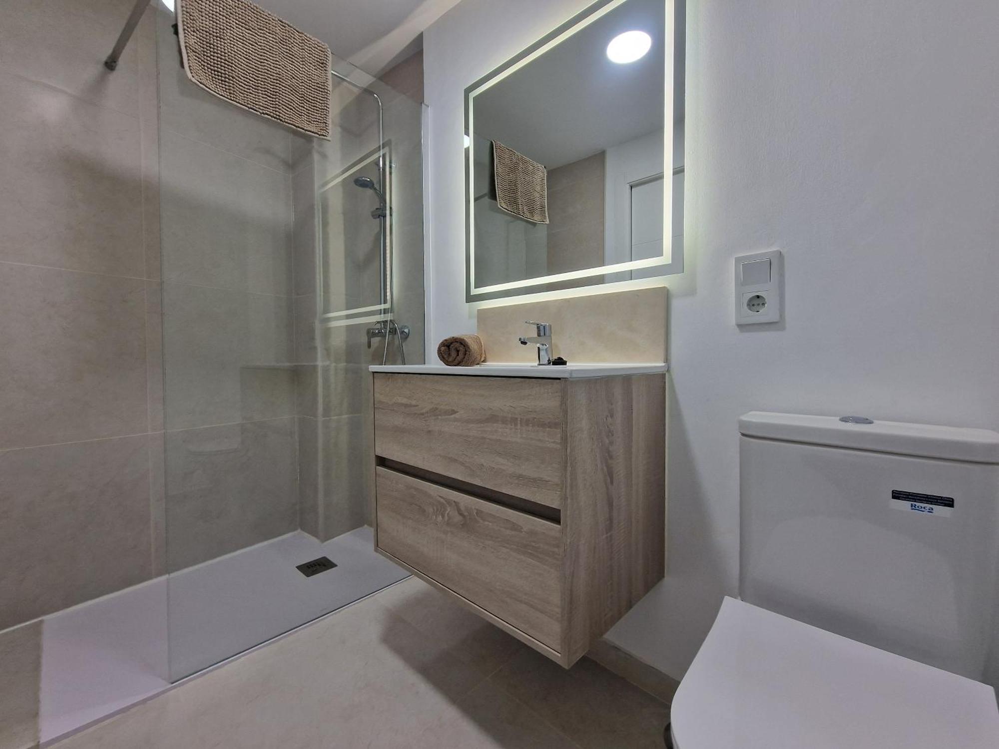 Apartment Ds Lealhomes, Patio And Terrace *
