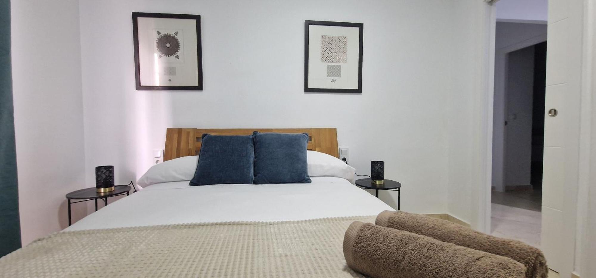 Ds Lealhomes, Patio And Terrace * Cordoba