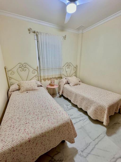 En Pleno Centro Con Aparcamiento Opcional Apartamento