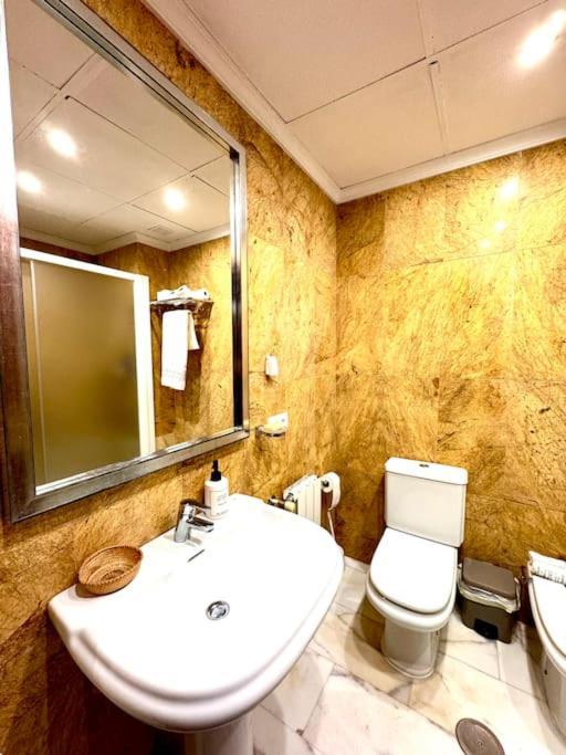 Apartamento En Pleno Centro Con Aparcamiento Opcional *