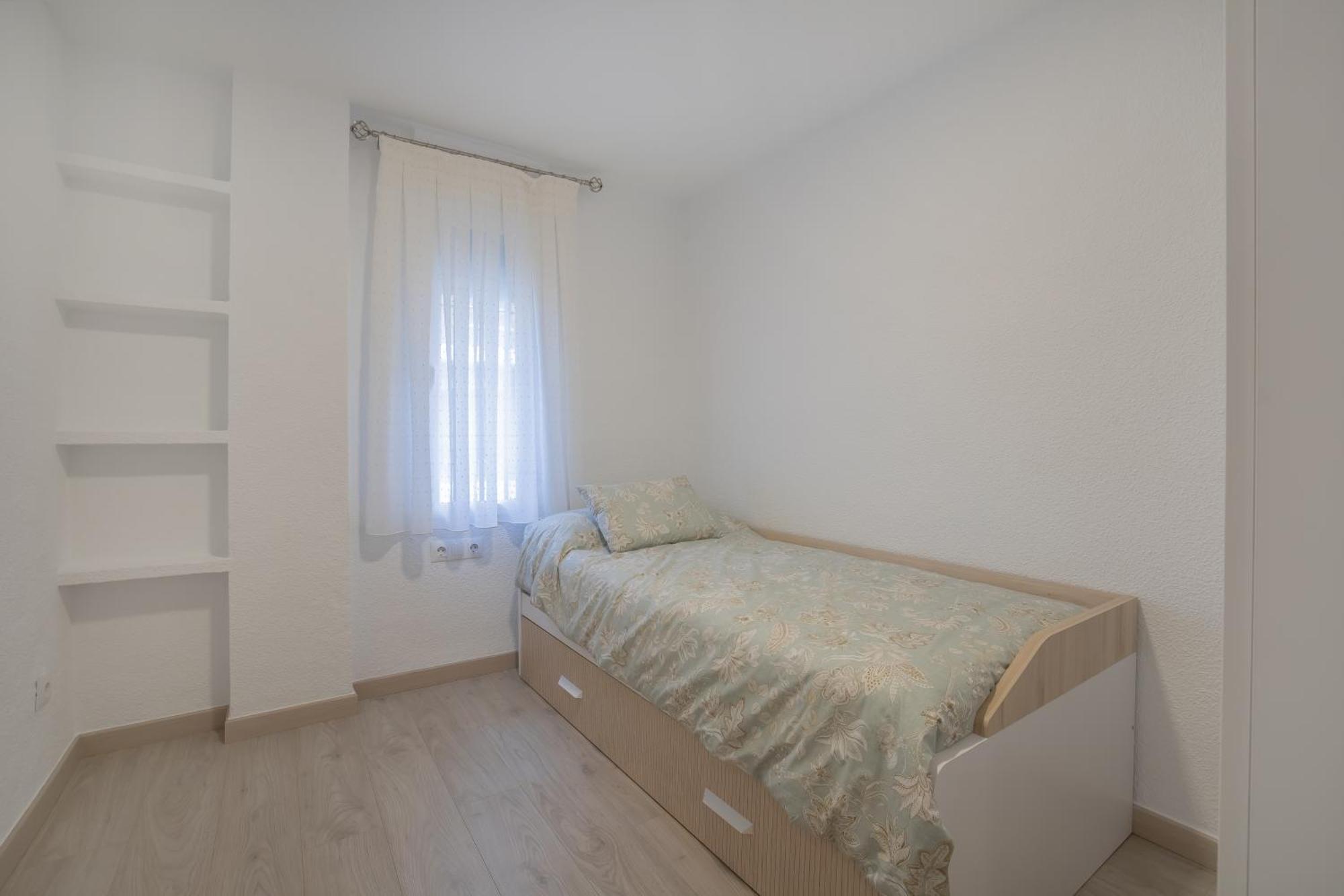 Apto Vallellano Junto Al Casco Historico & Parking Incluido *