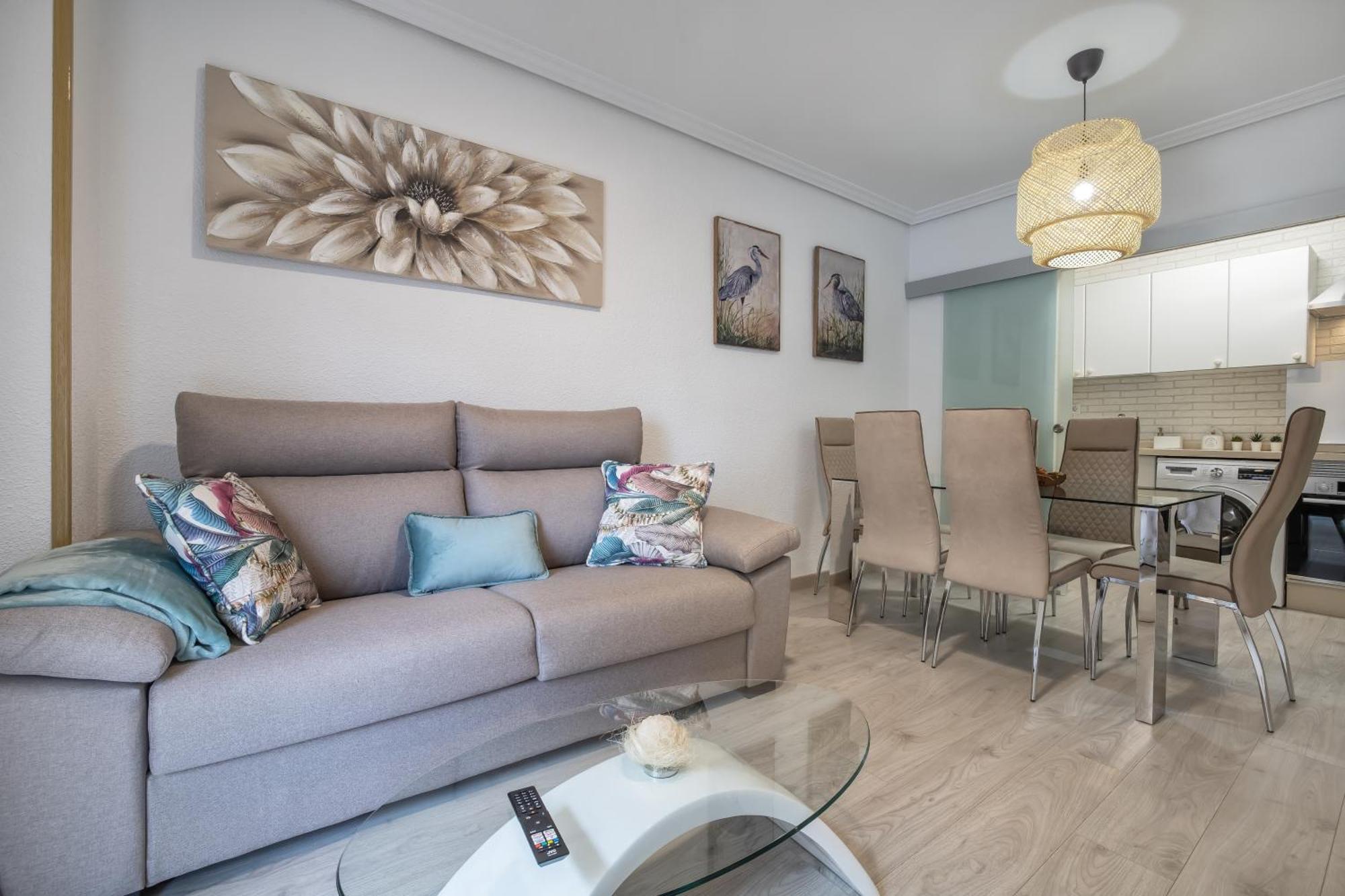 Apto Vallellano Junto Al Casco Historico & Parking Incluido