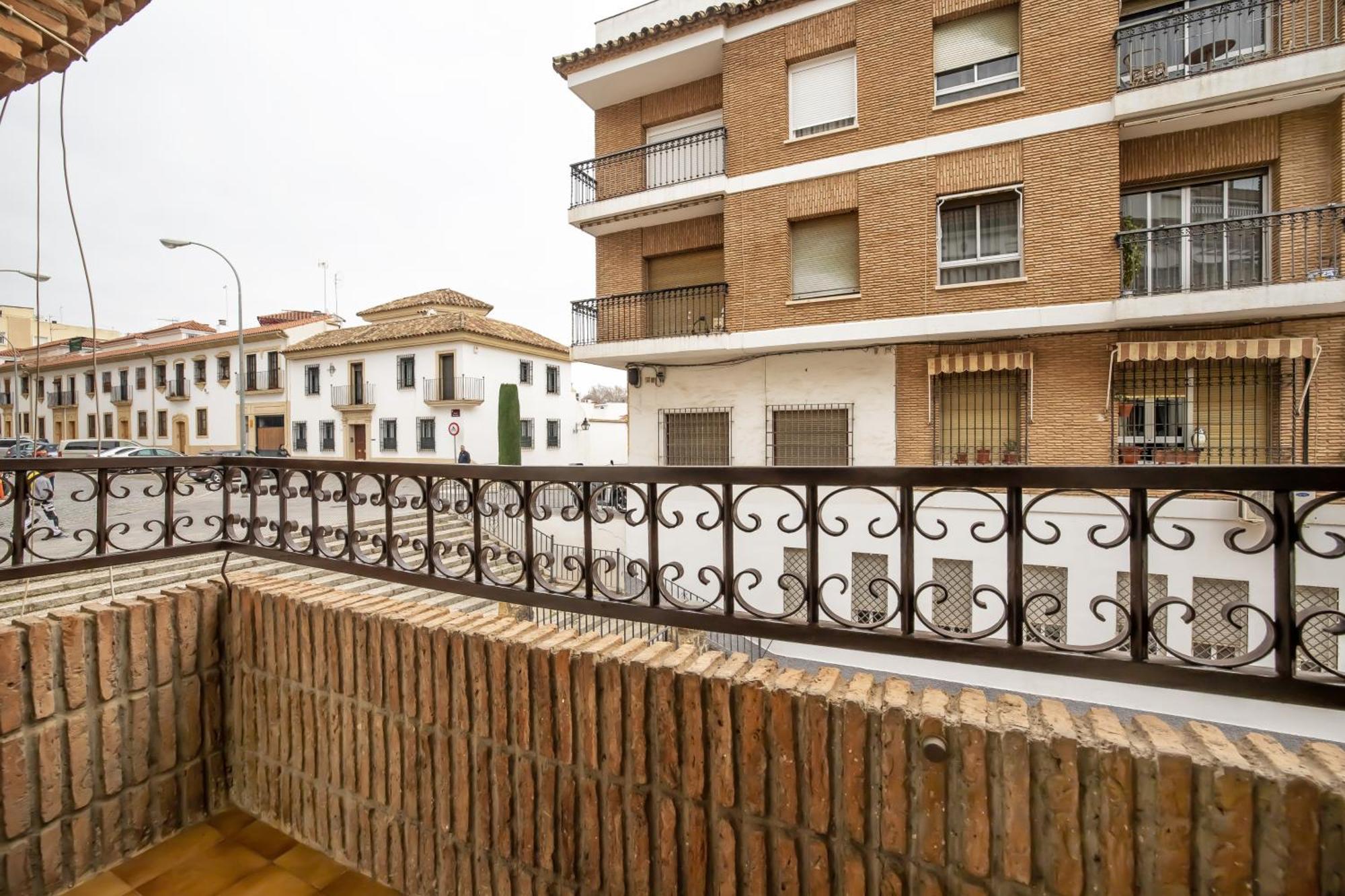 Apartment Apto Vallellano Junto Al Casco Historico & Parking Incluido *