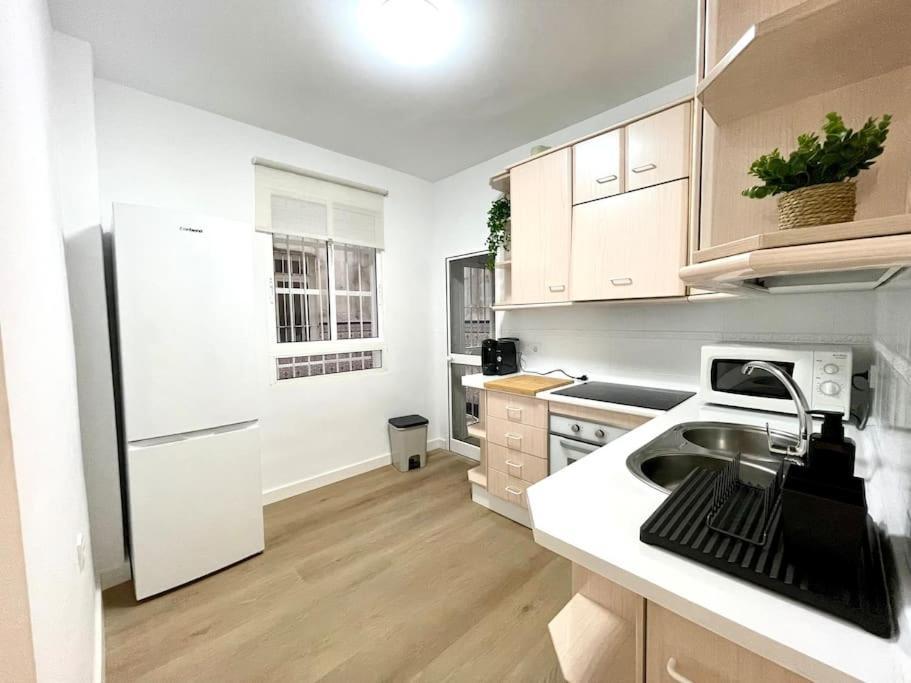 Apartamento Elegancia Junto Al Rectorado. Córdoba