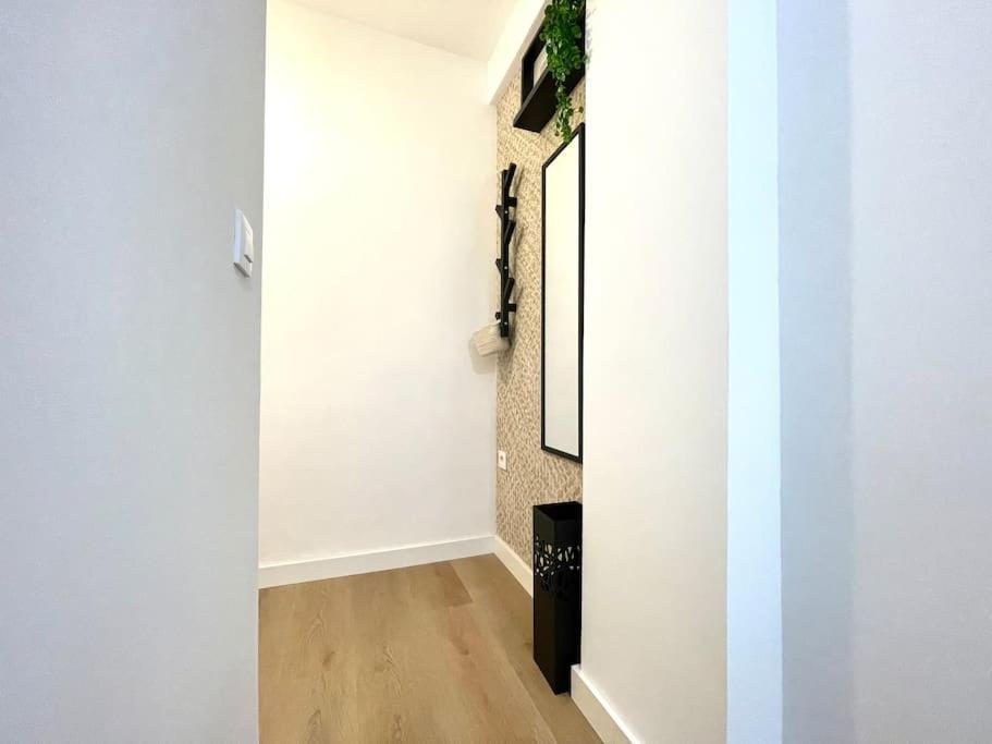 Elegancia Junto Al Rectorado. Apartamento *