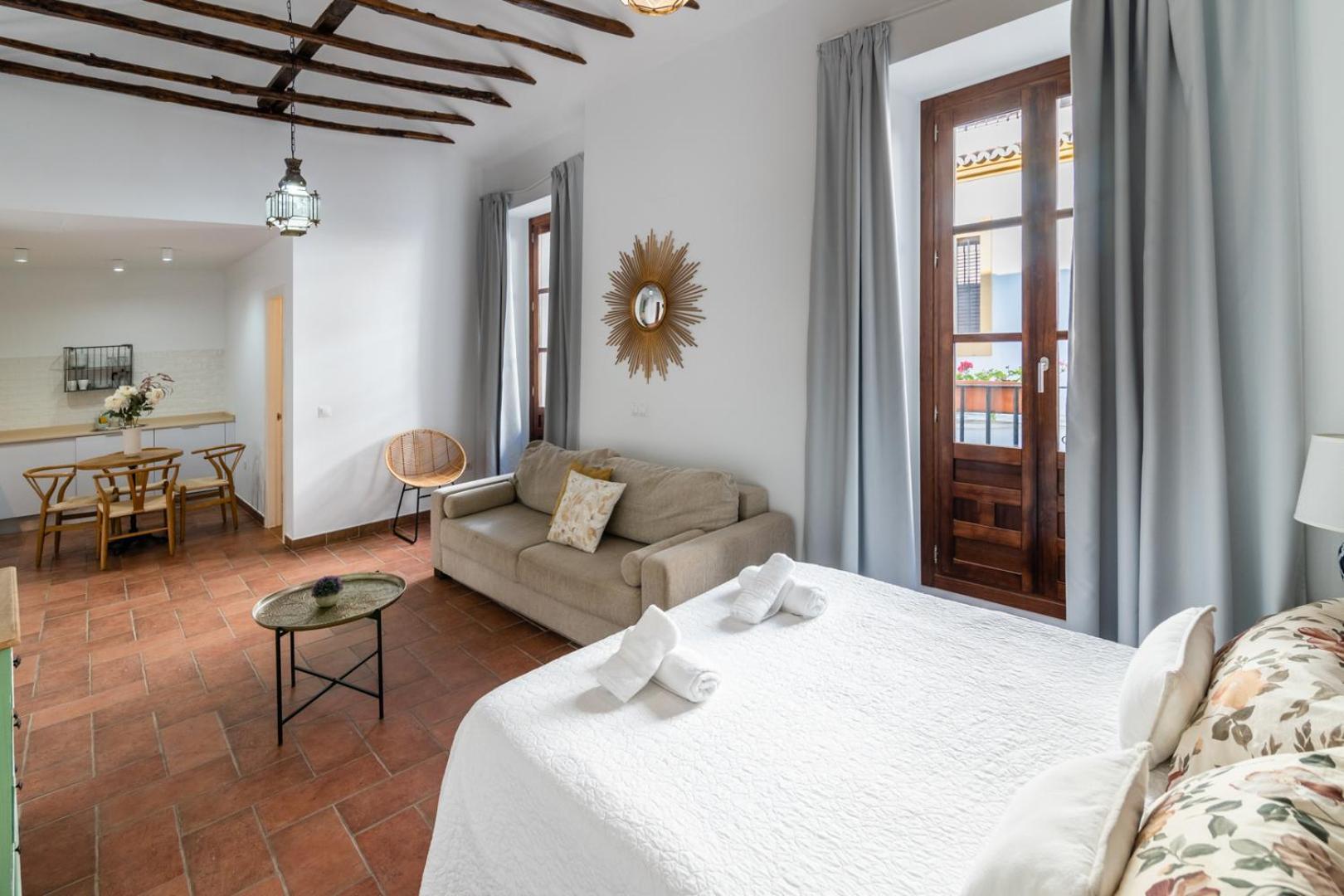Apartment La Jⲟya De Patios - Turisticos