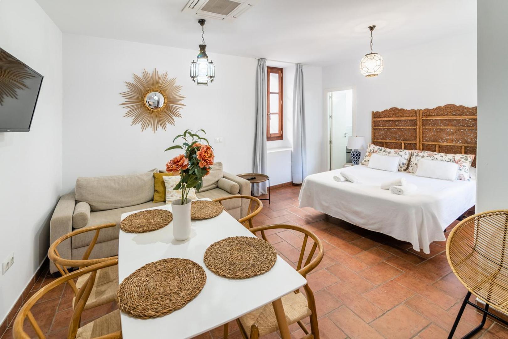 Apartment La Jⲟya De Patios - Turisticos