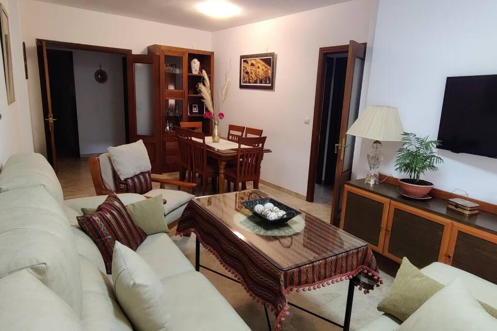 Bonito Piso Cerca De La Estacion Apartamento *