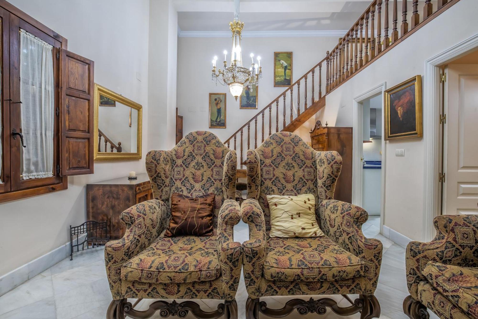 Palacio Marqués Vega Armijo *