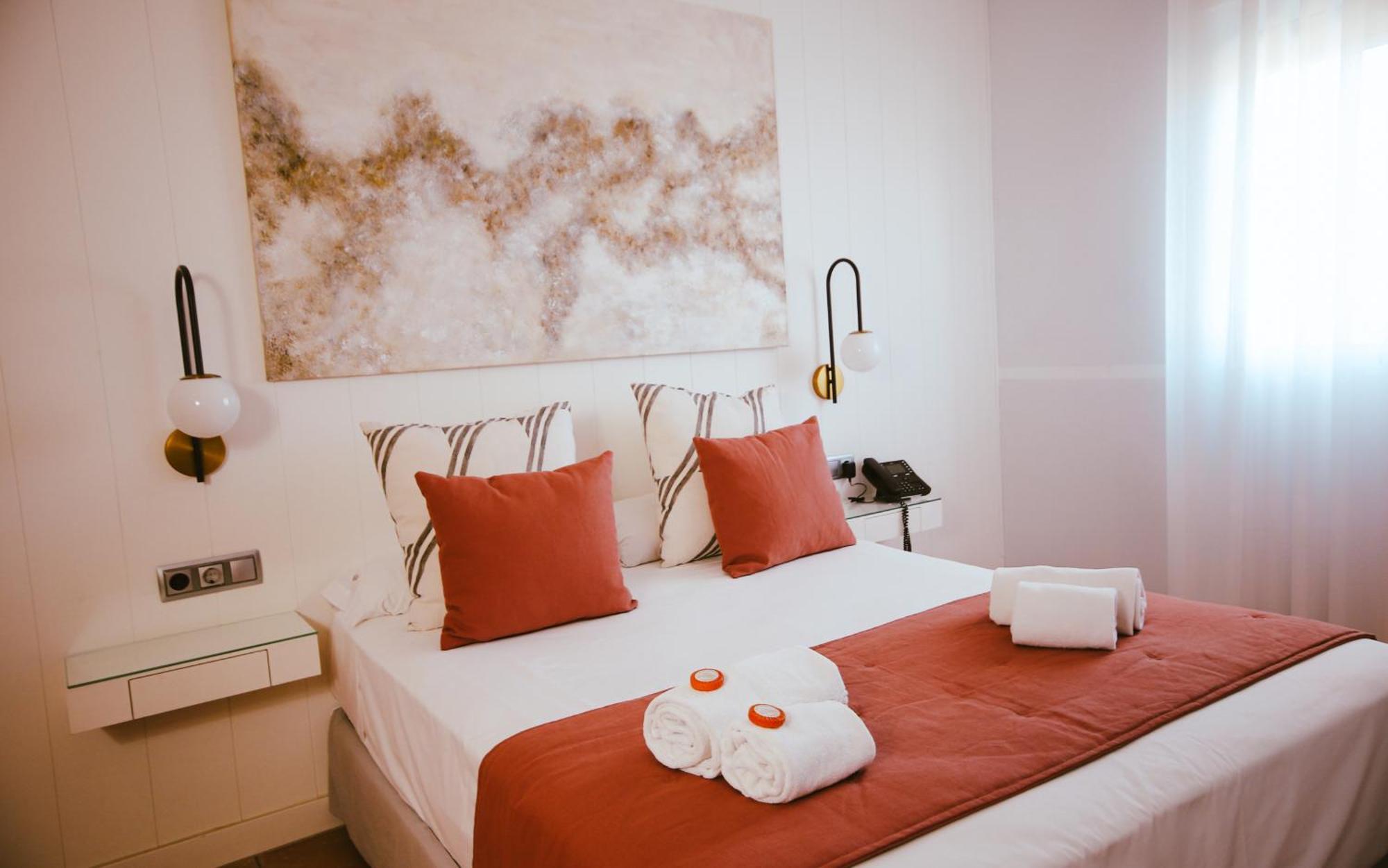 Oasis Hotel 2*