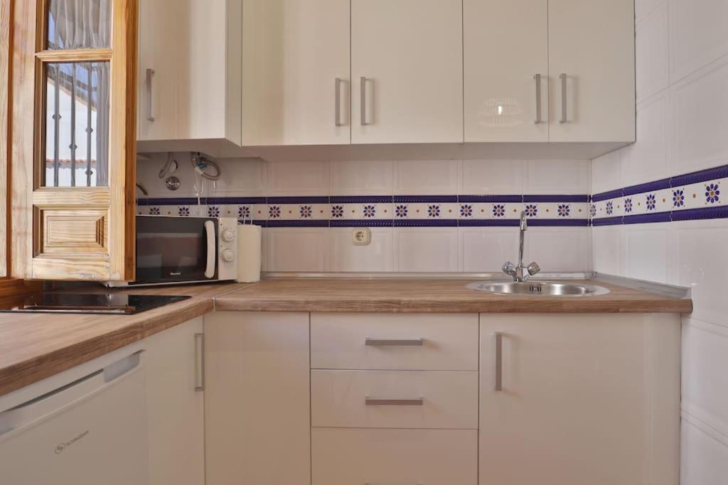 Almanzor Apartment *