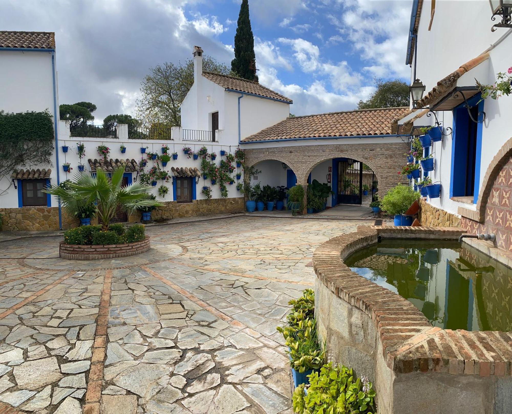 Apartamento Turísticos Rurales Dos Fuentes Córdoba