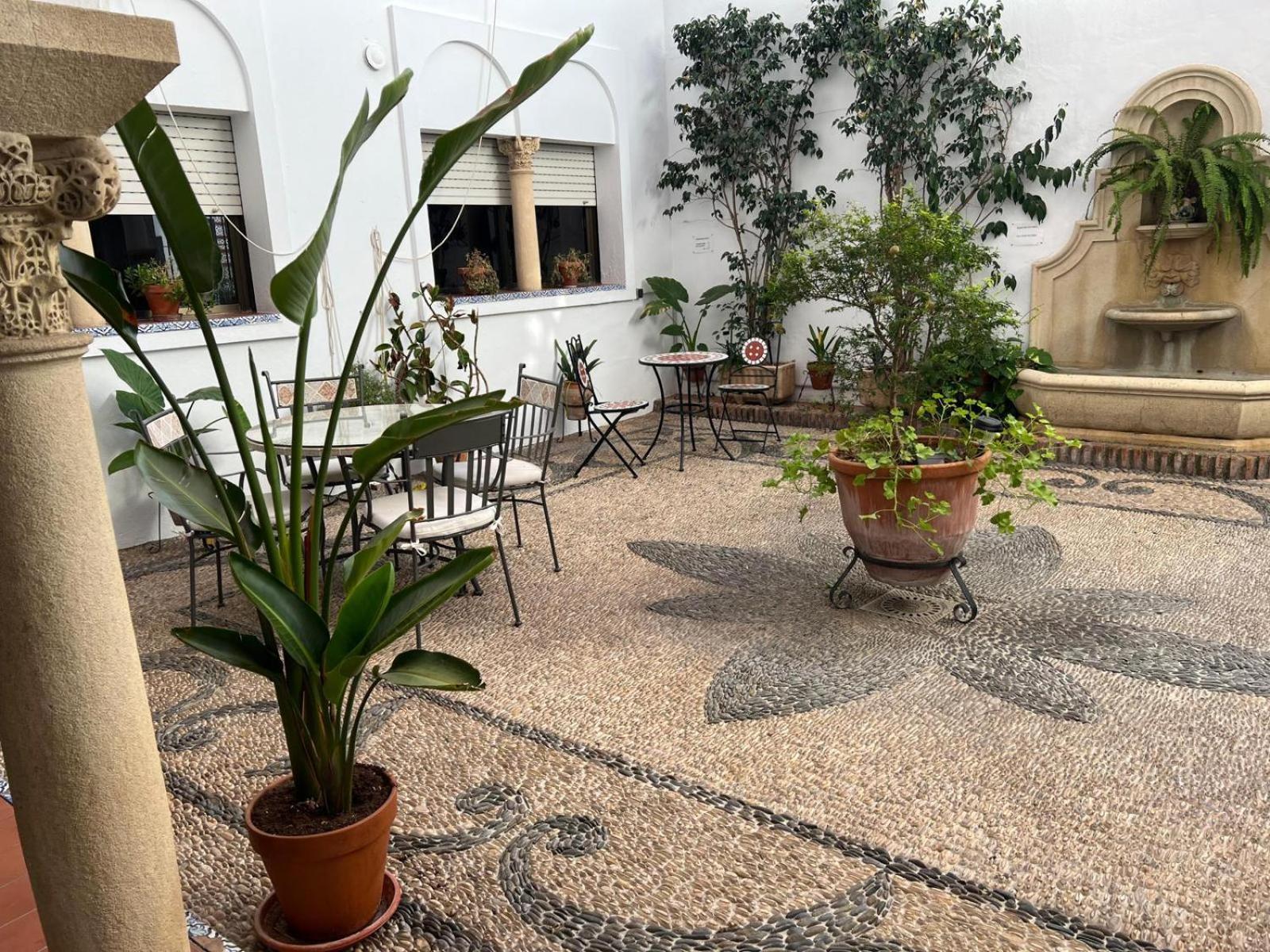 Casa Valenzuela Homestay *