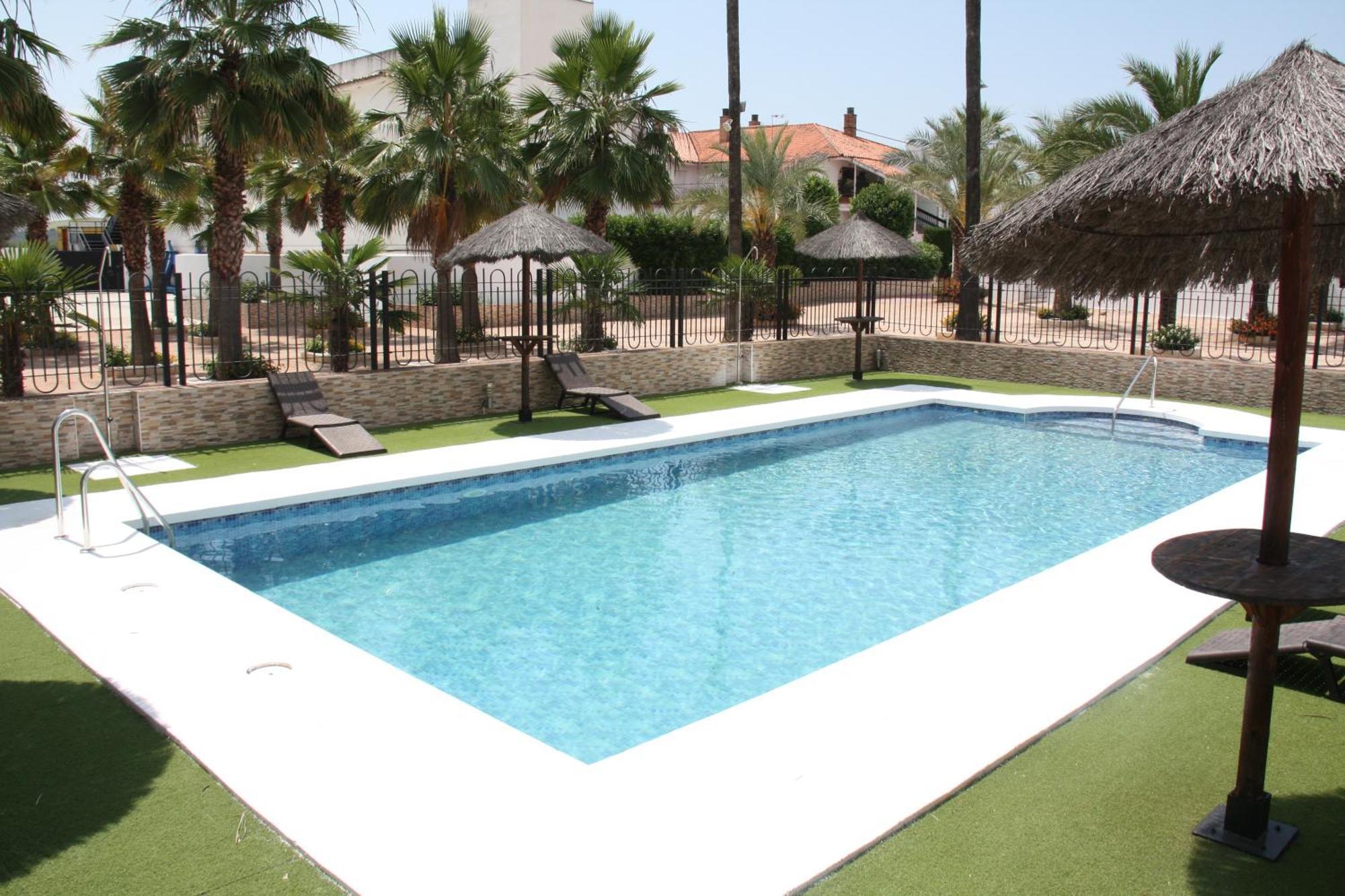 Manjares Hotel 2*