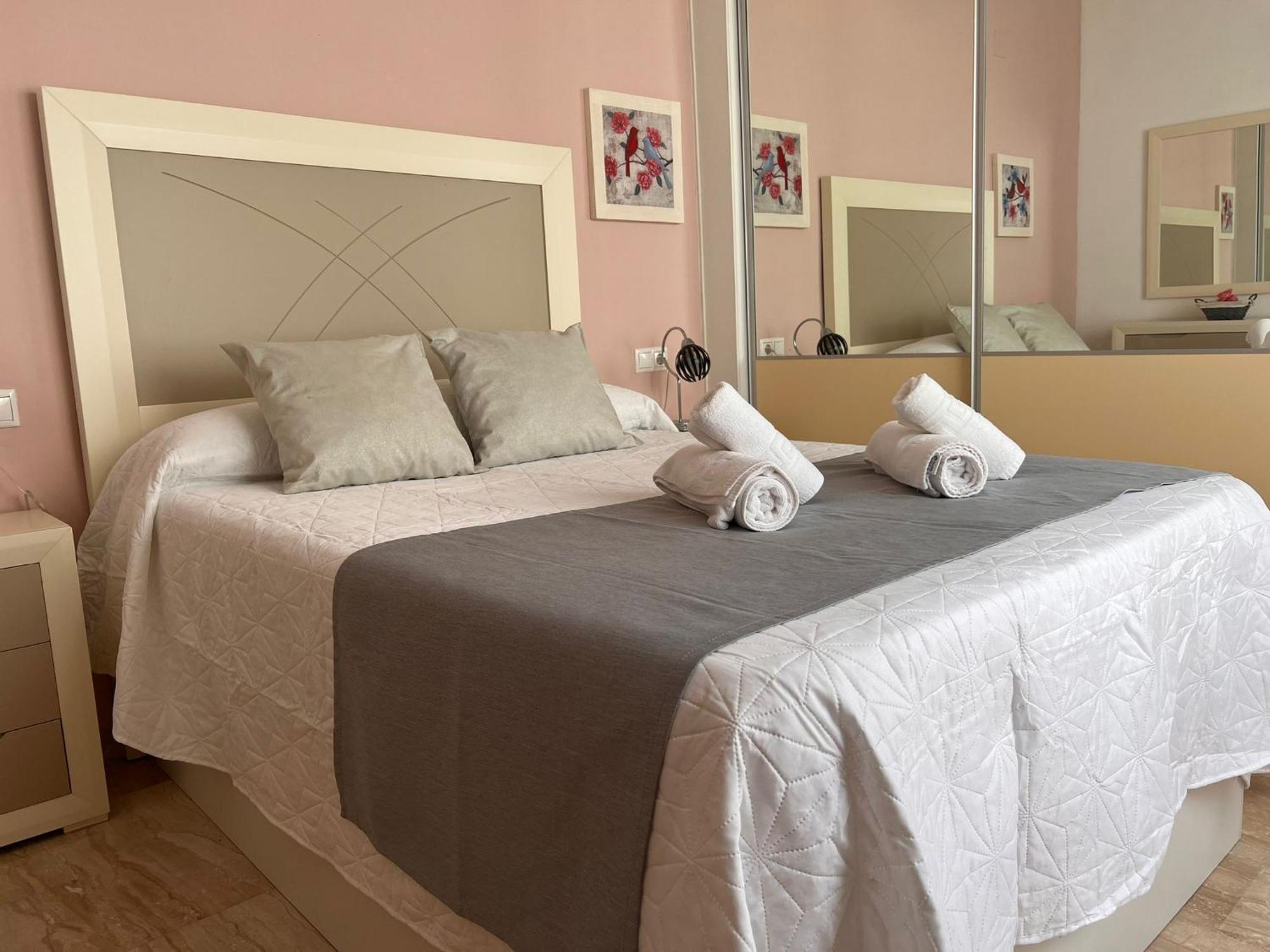 Apartamento Con Excelente Ubicacion Y Terraza Privada *