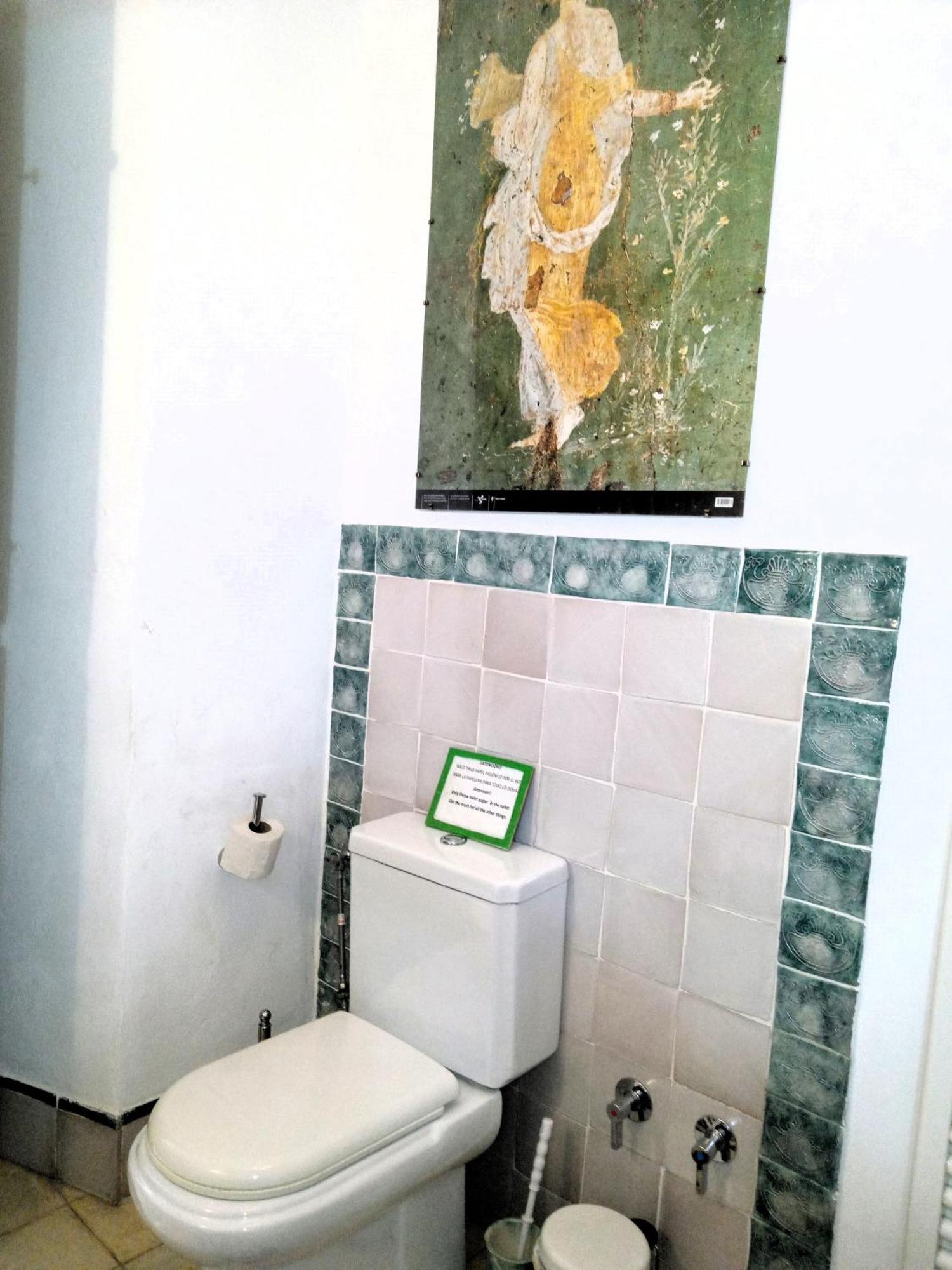 Con Encanto En Casa De Patio * Córdoba