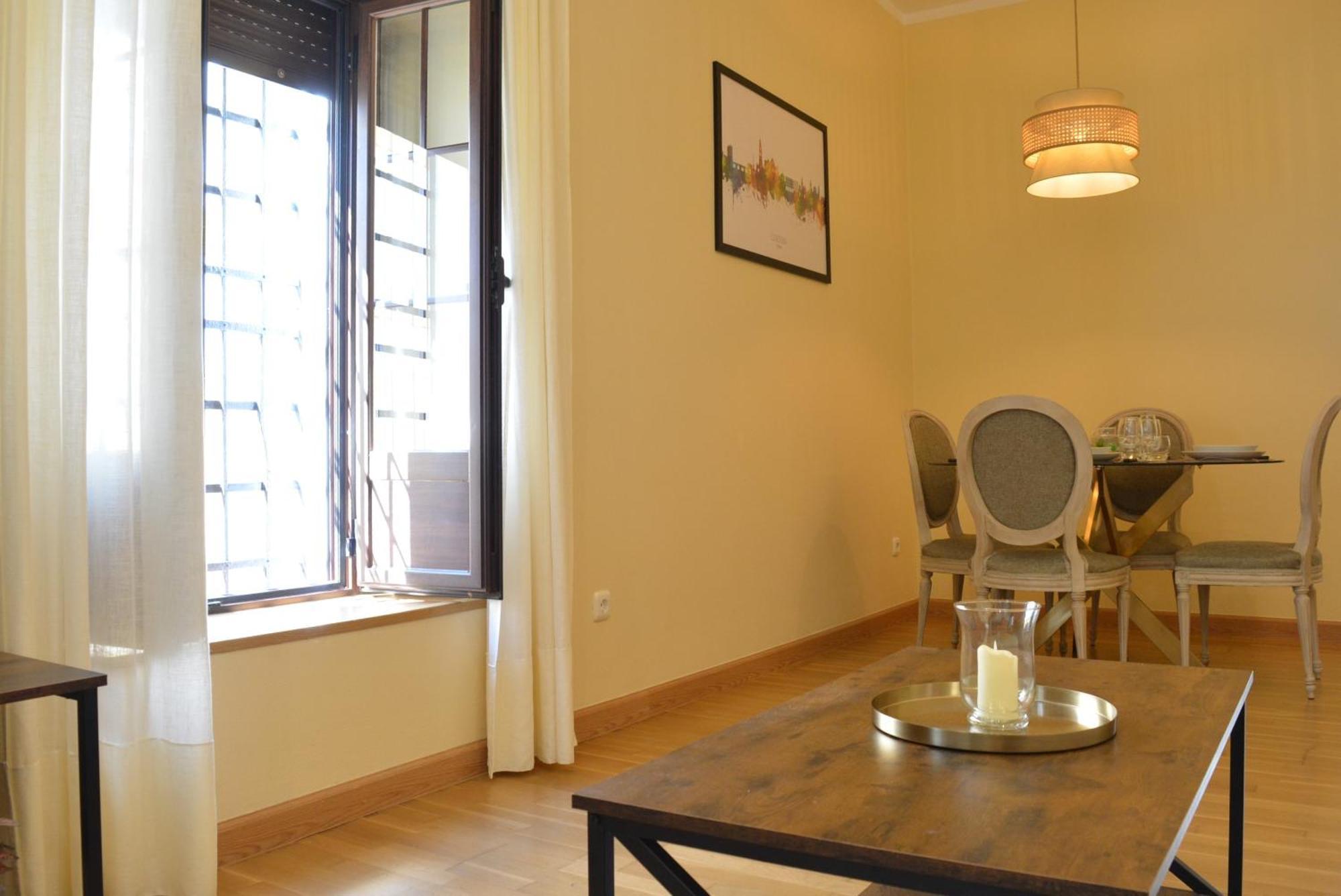 Puerta De Cordoba- Exterior Con Balcones Apartamento *