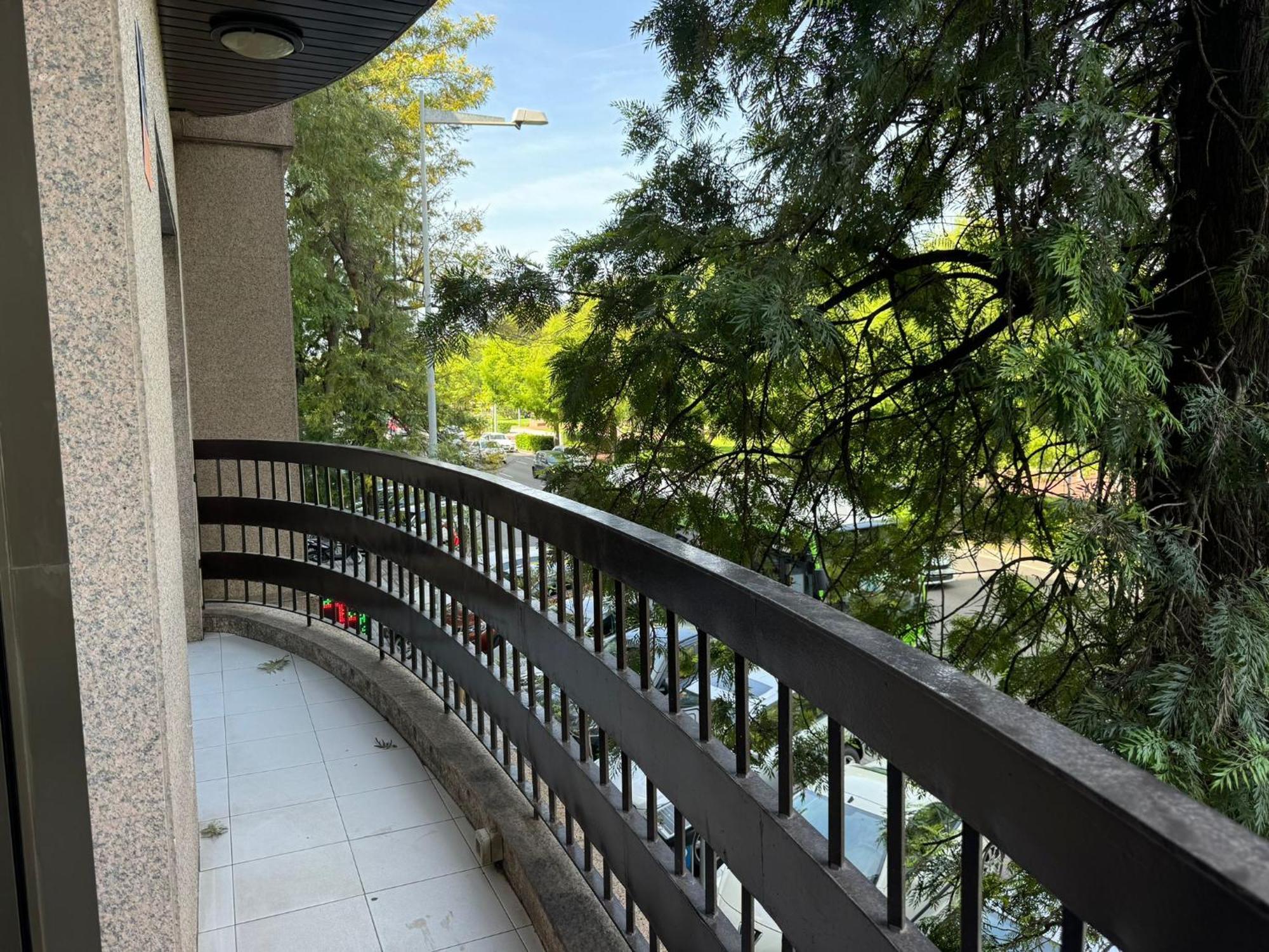 Avenida America Apartamento