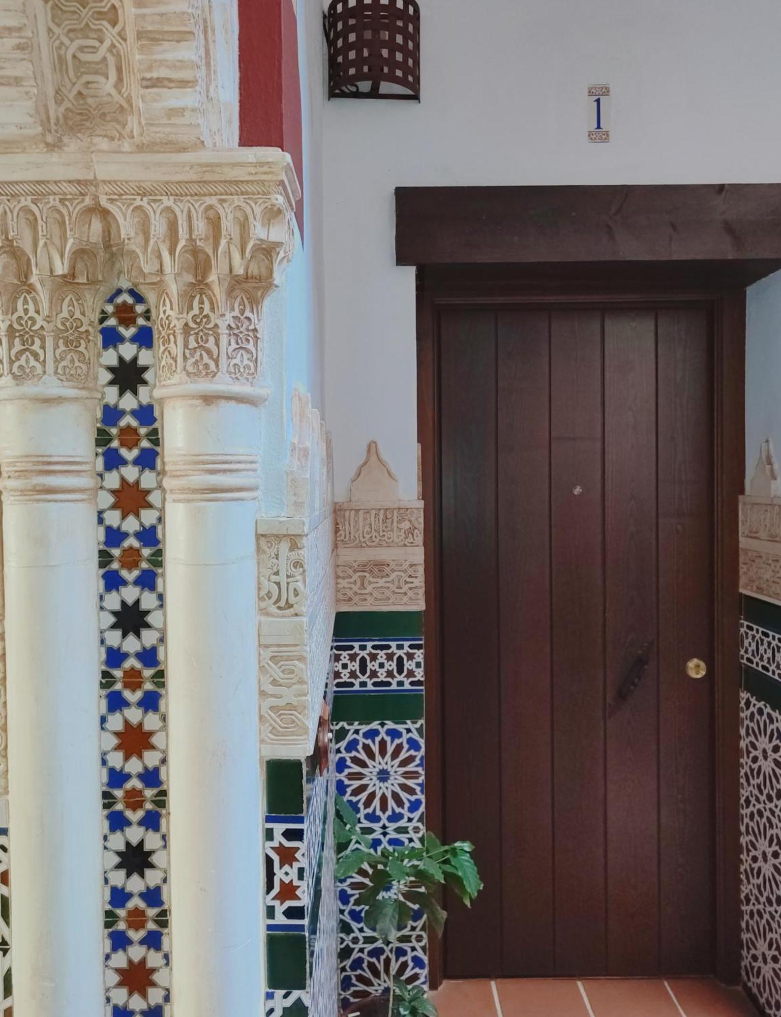 Apartment Horno24, Con Patio Andaluz, Tipico De