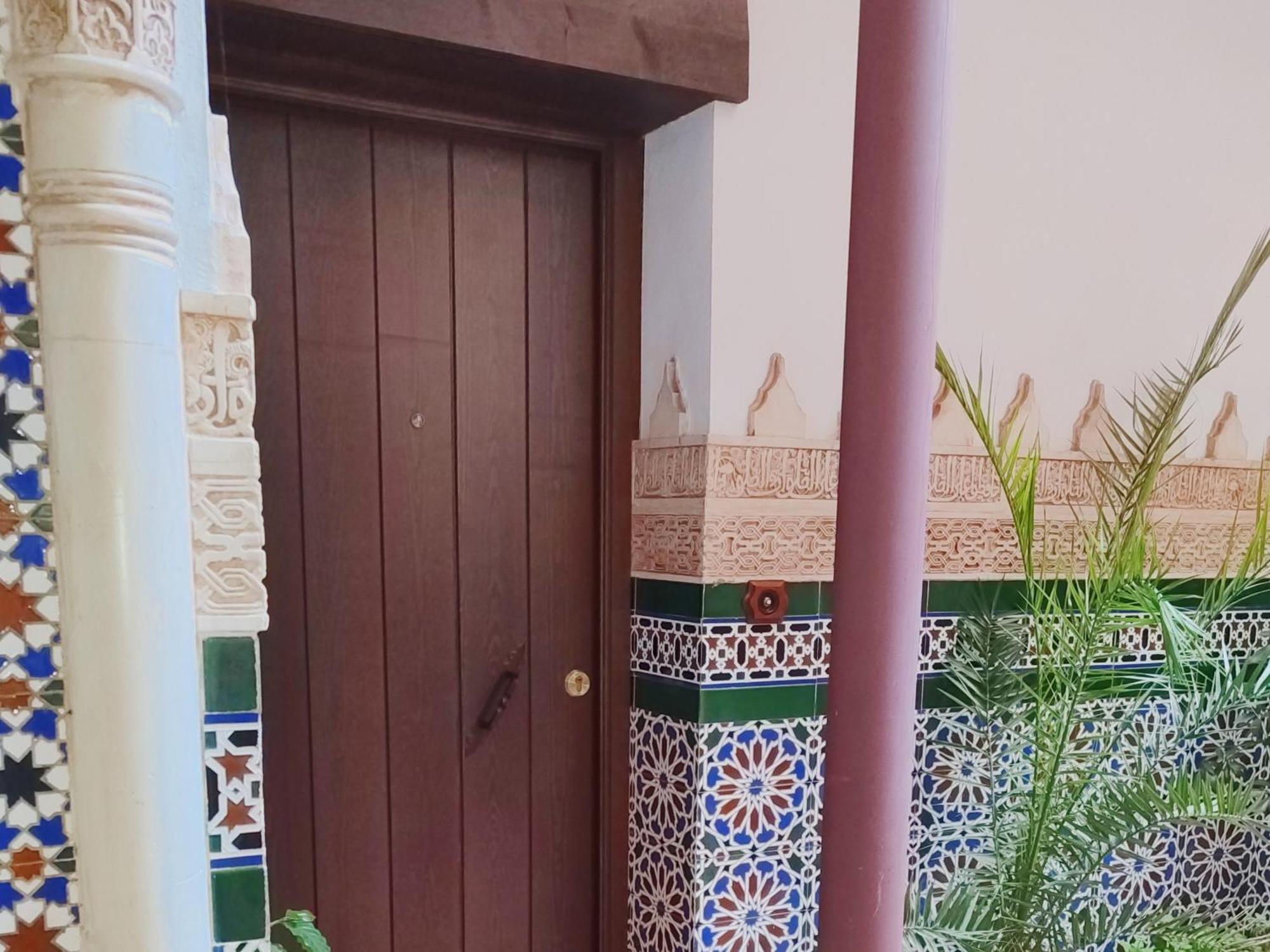 Horno24, Con Patio Andaluz, Tipico De Apartment *