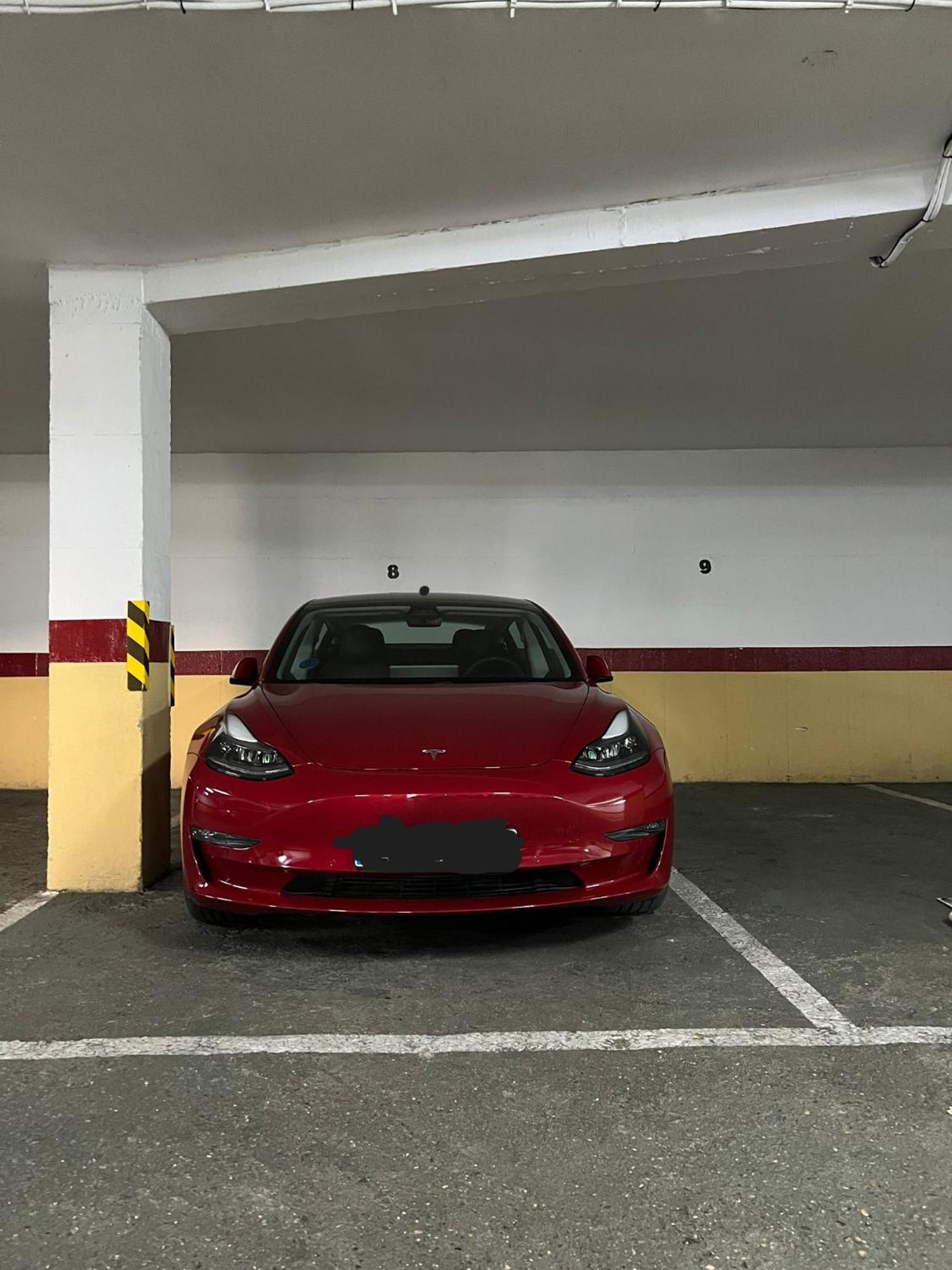 Apartment R & T Center - Parking