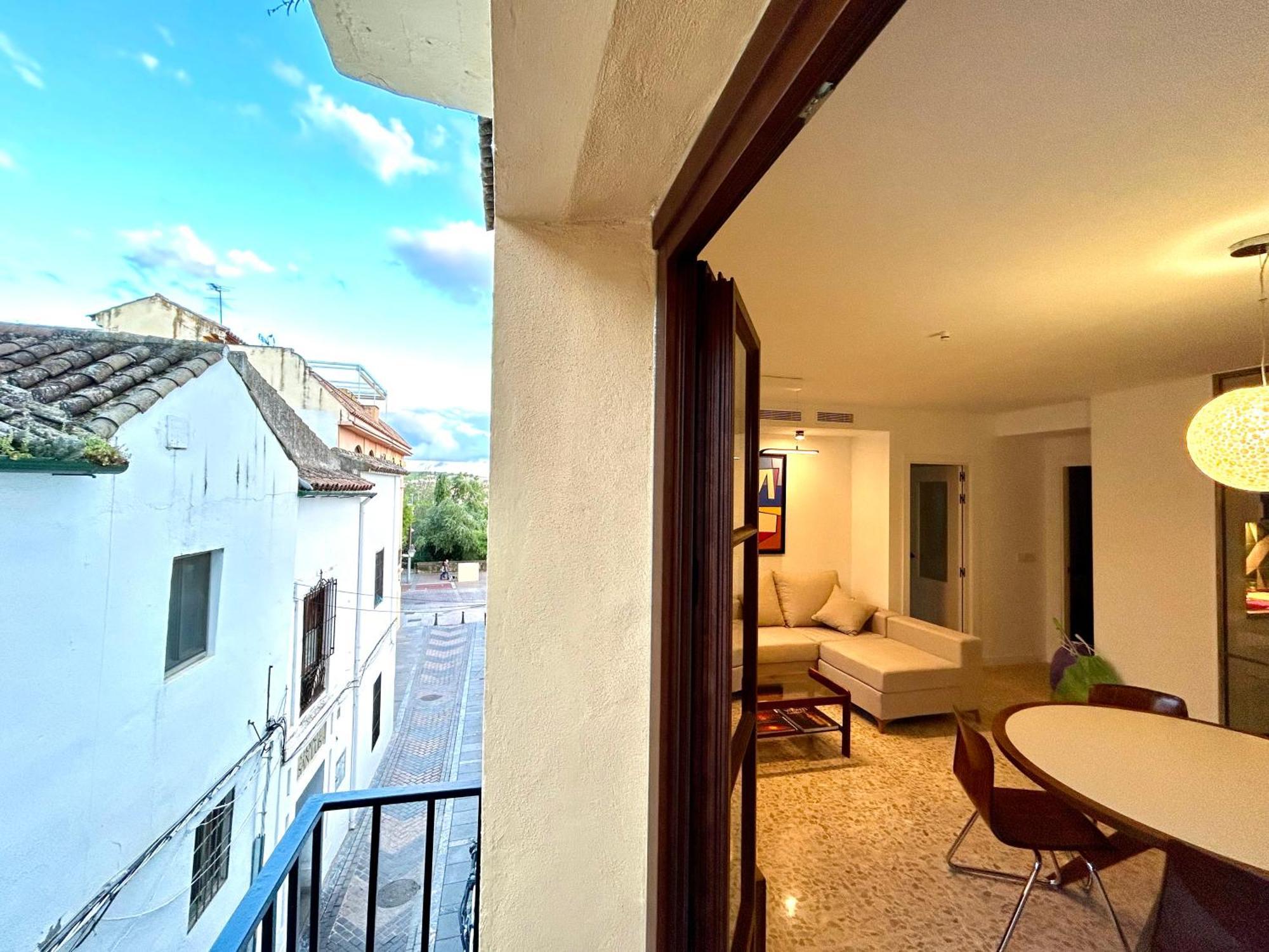 Junto A La Mezquita Y El Guadalquivir Apartamento