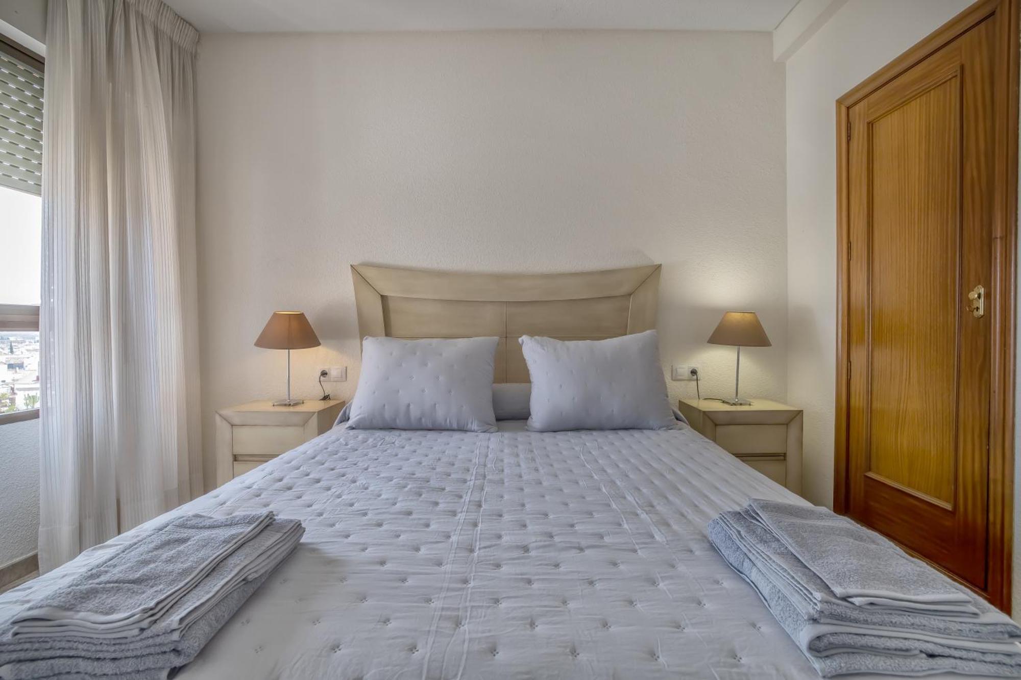 R & T Center - Parking Apartment Cordoba