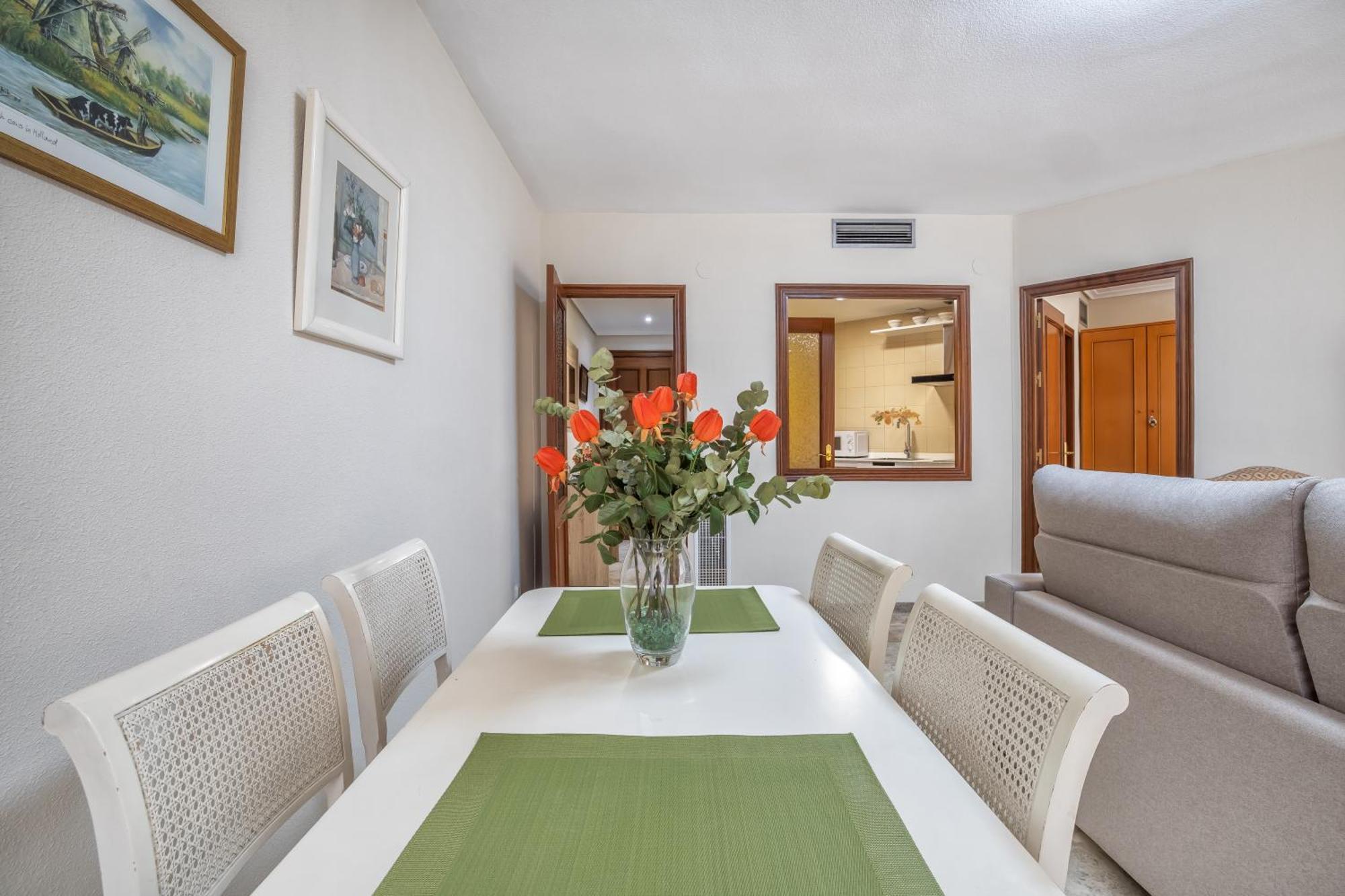 R & T Center - Parking Apartment Cordoba