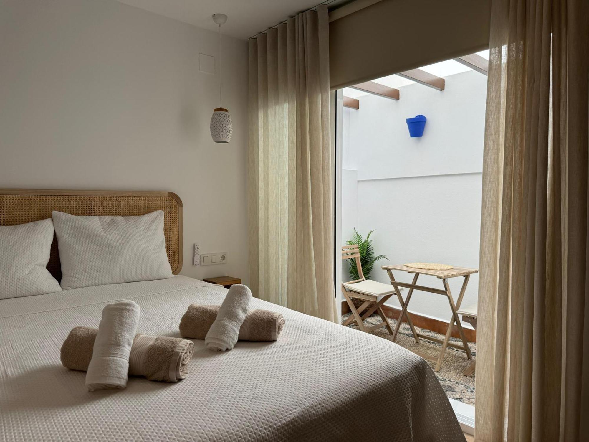 Balcon De Patios Con Parking Córdoba