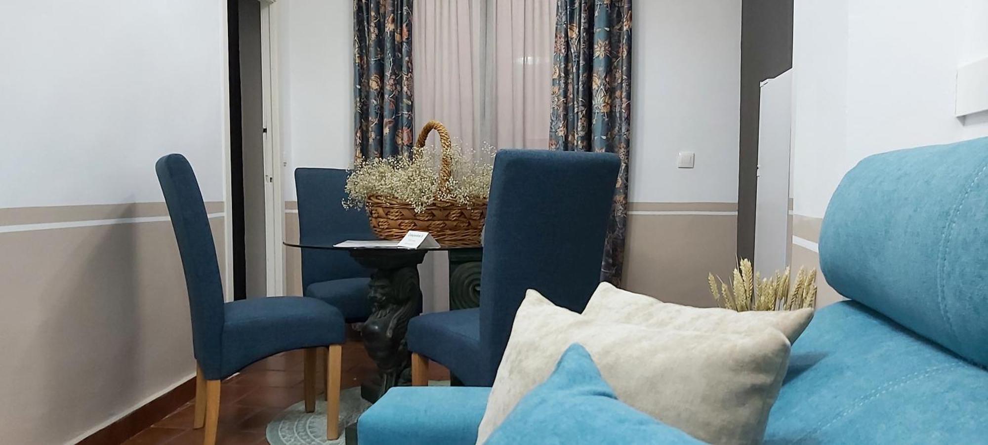 A 20 Metros De La Mezquita Catedral ,apartamentos Turistico Cespedes 5 *
