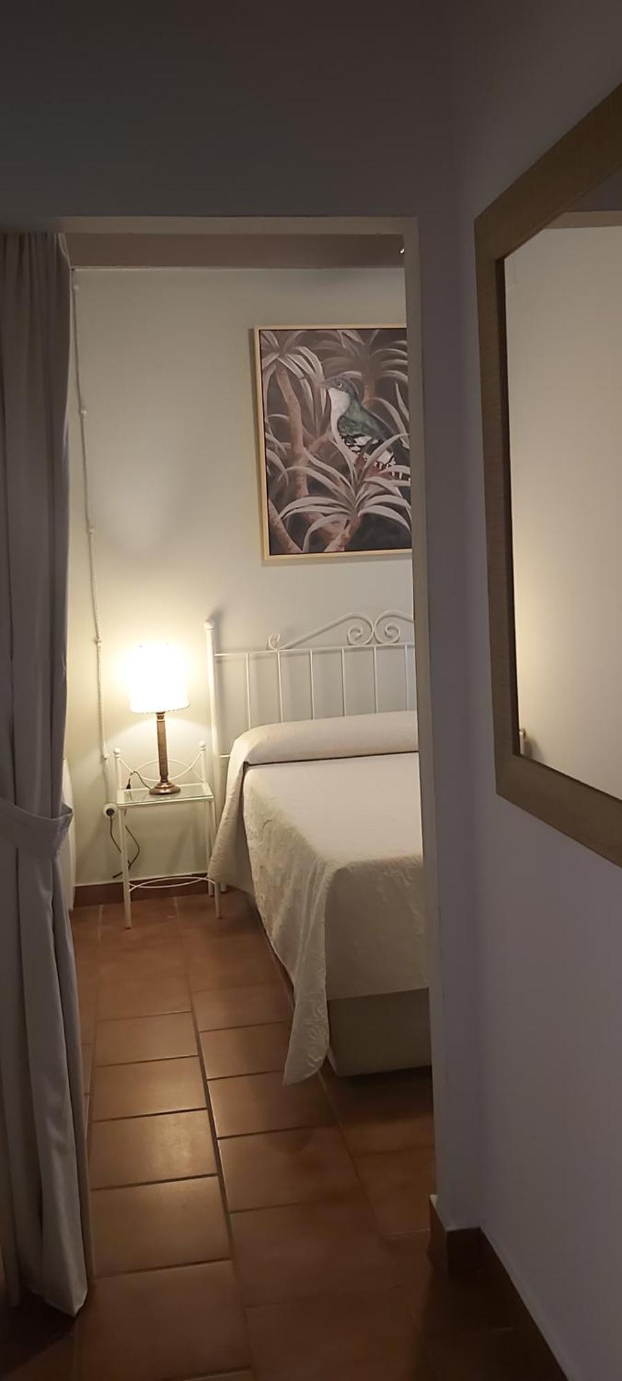 Apartment A 20 Metros De La Mezquita Catedral ,apartamentos Turistico Cespedes 5 *