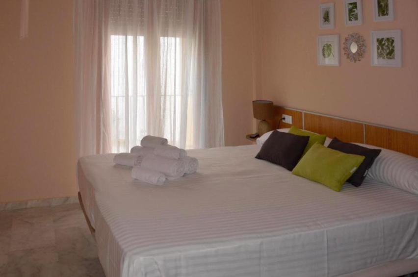 Apartamento Casa Patio Palmeras Con Piscina