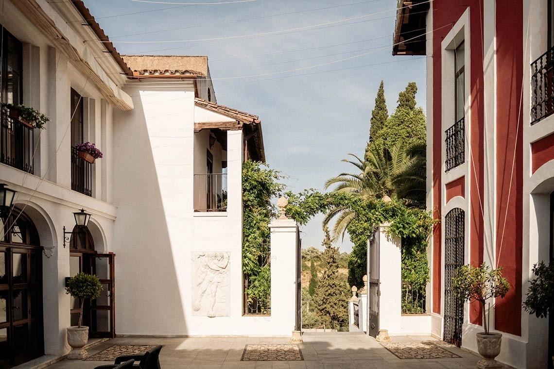 Abetos Del Maestre Escuela Hotel Córdoba