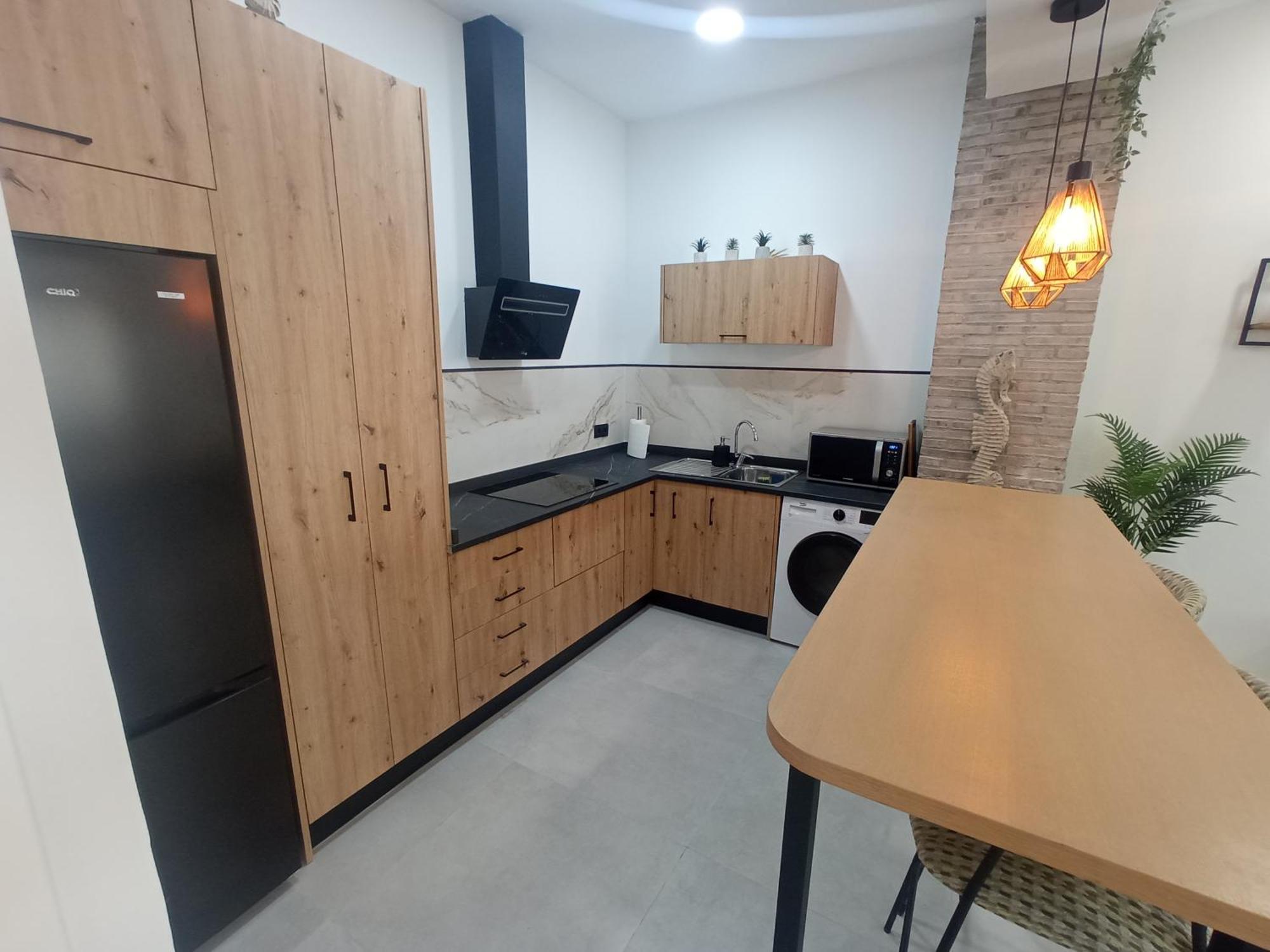 Apartment Moderno Junto A Estacion De Tren *