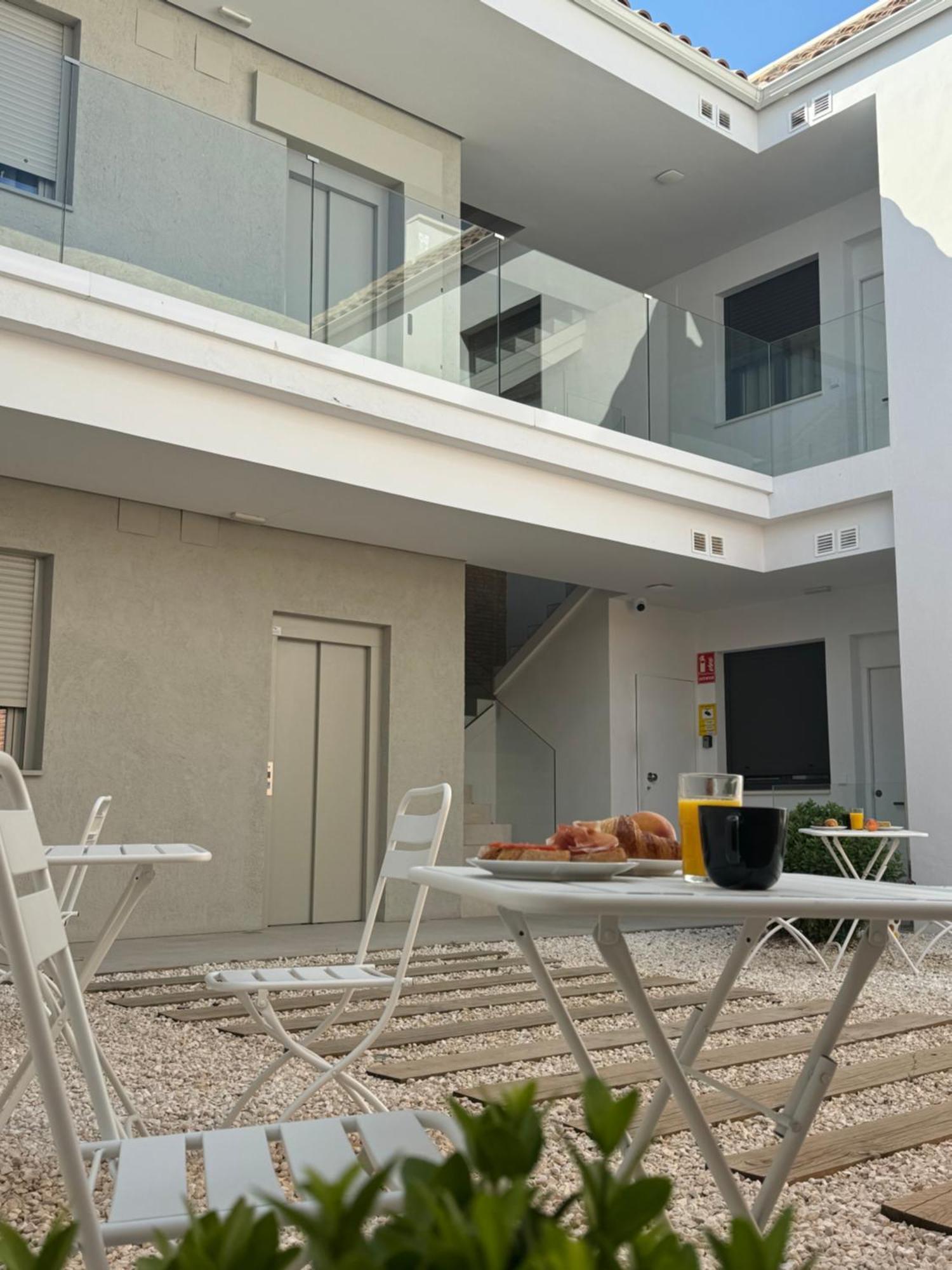 Medina Homes Puente *