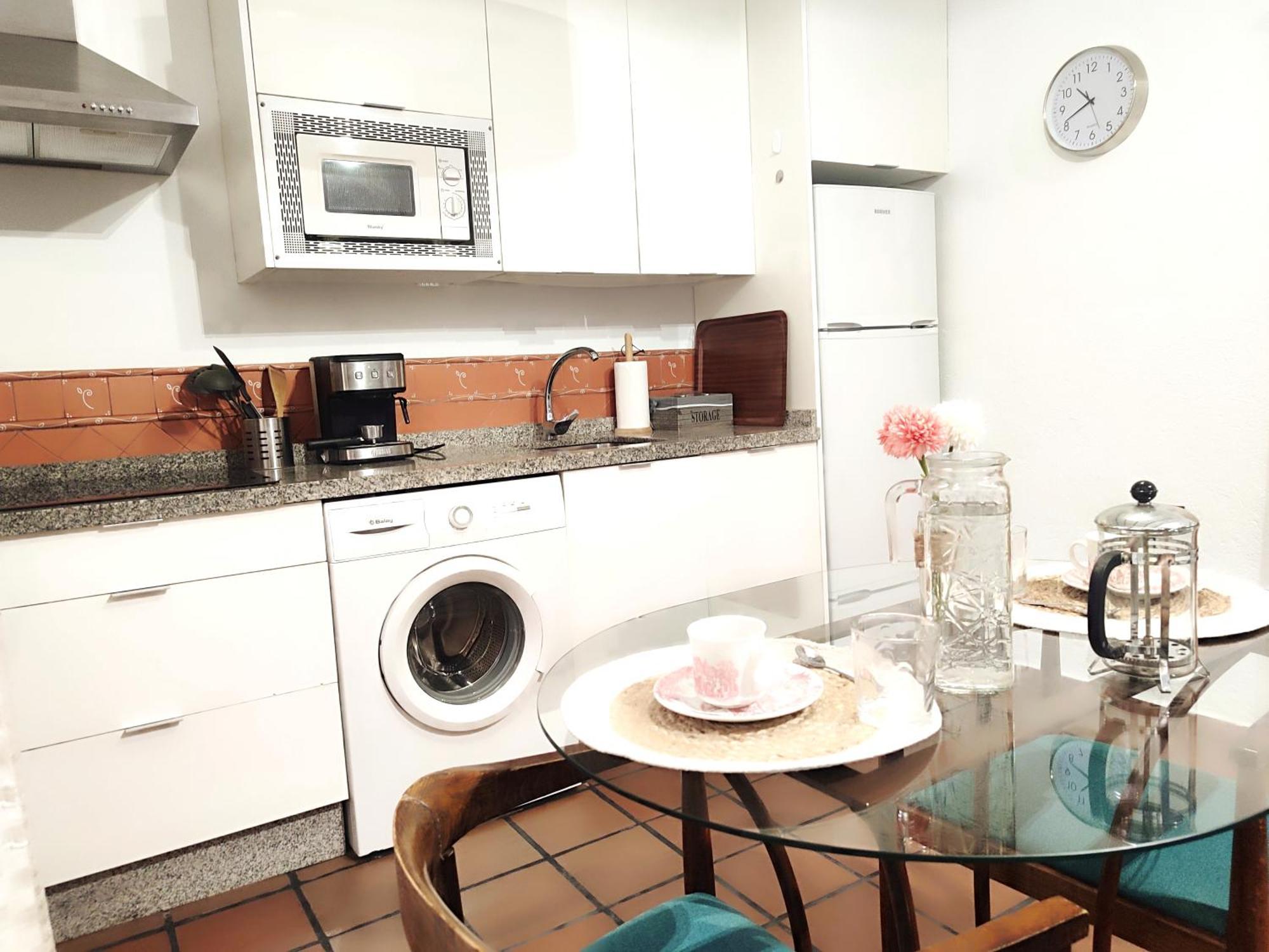 Horno24, Con Patio Andaluz, Tipico De Apartment