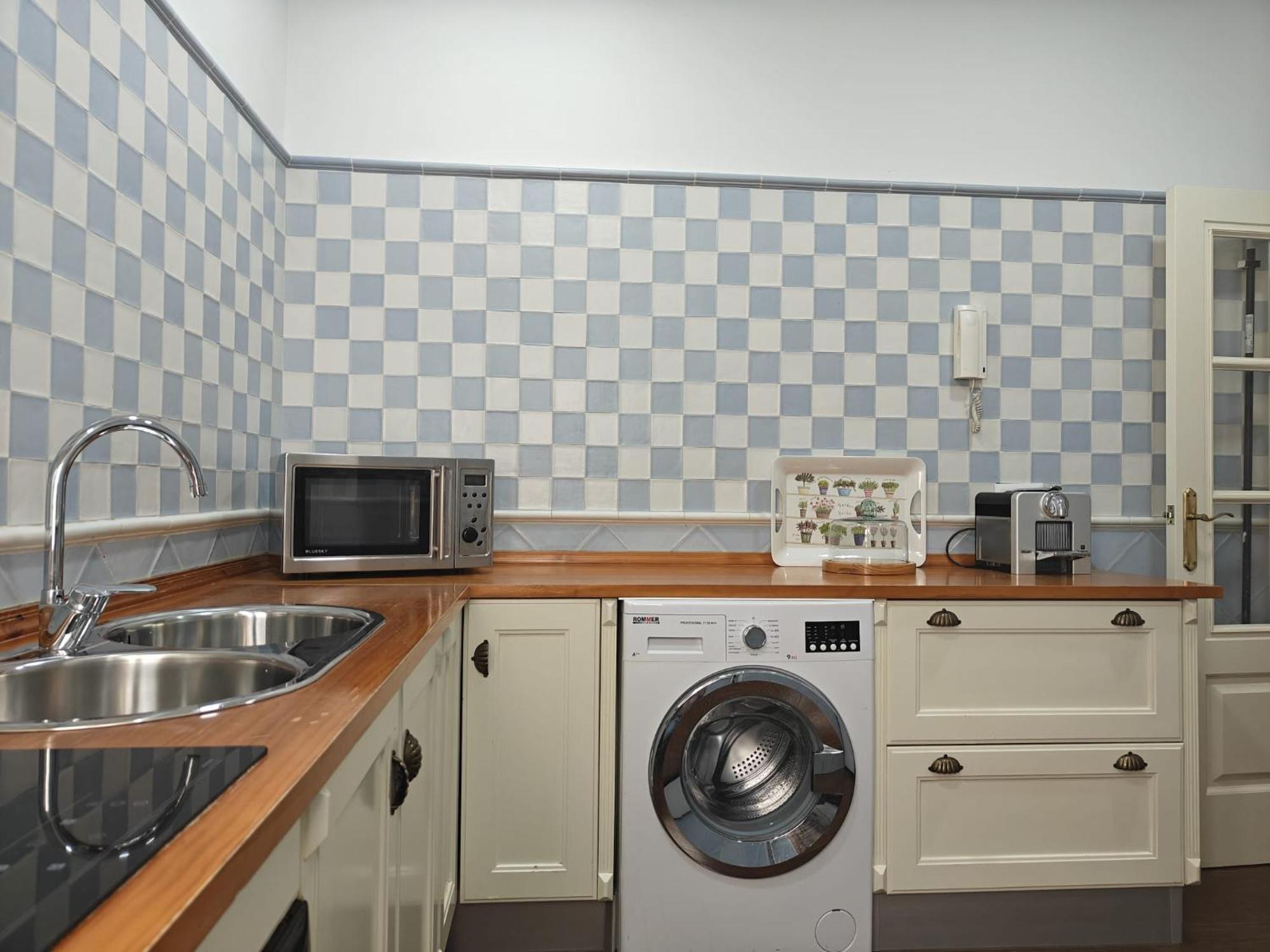 Apartment Gran Capitan Luxury Center Apartment- Parking
