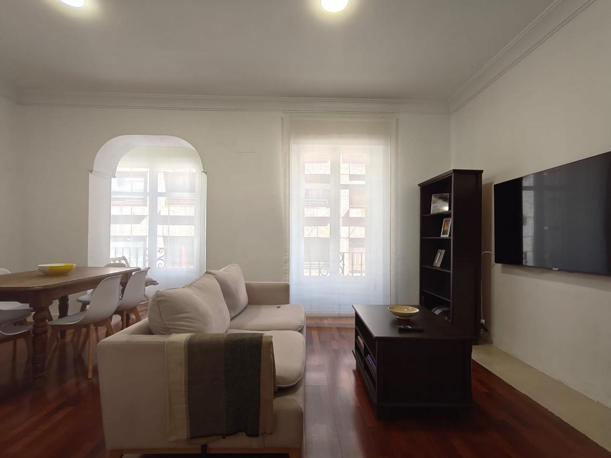 Gran Capitan Luxury Center Apartment- Parking