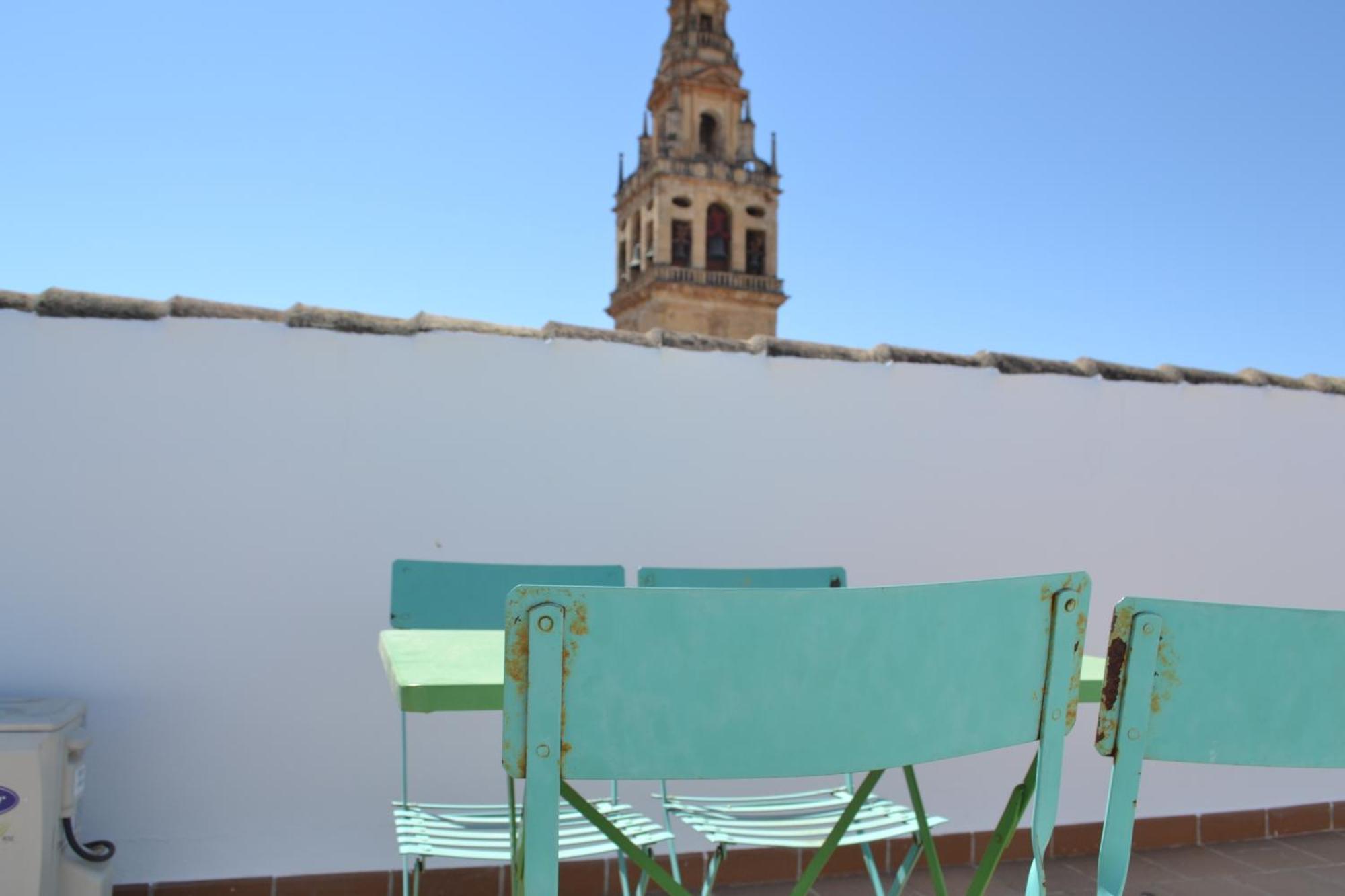 Sunshine Patio De La Hoguera Córdoba
