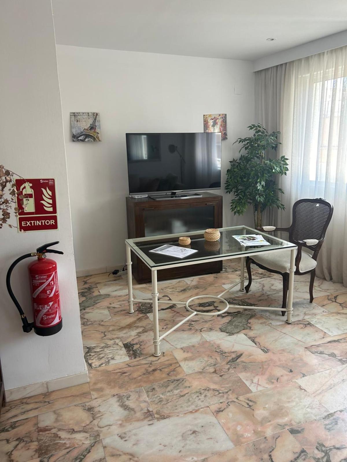 Quedate Cerca Del Casco Antiguo Apartamento