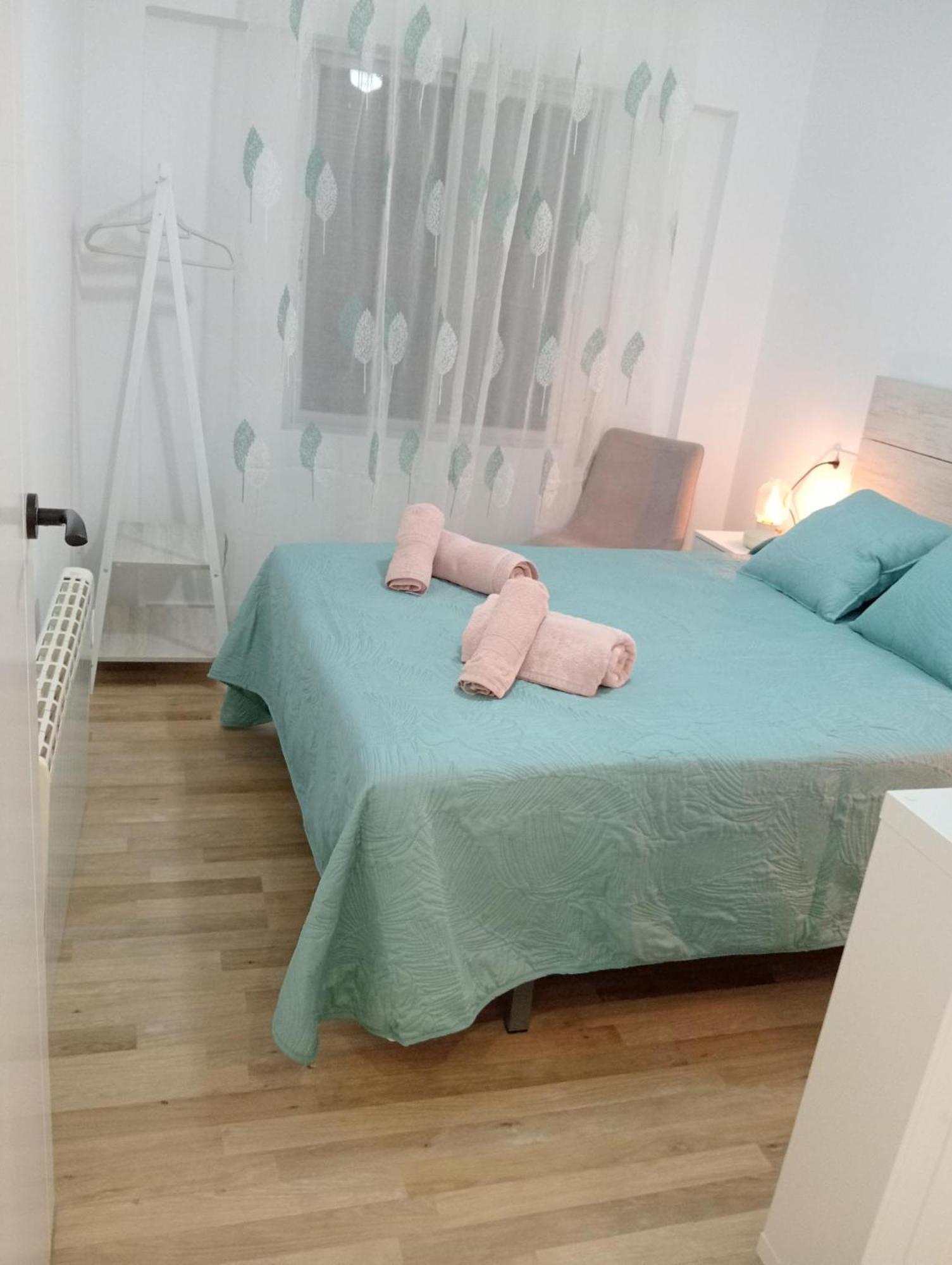 Amor, Emoción Y Más, Auténtico Céntrico Climatizado,con Wifi, Cercano A La Catedral Y Estaciones Apartamento Córdoba