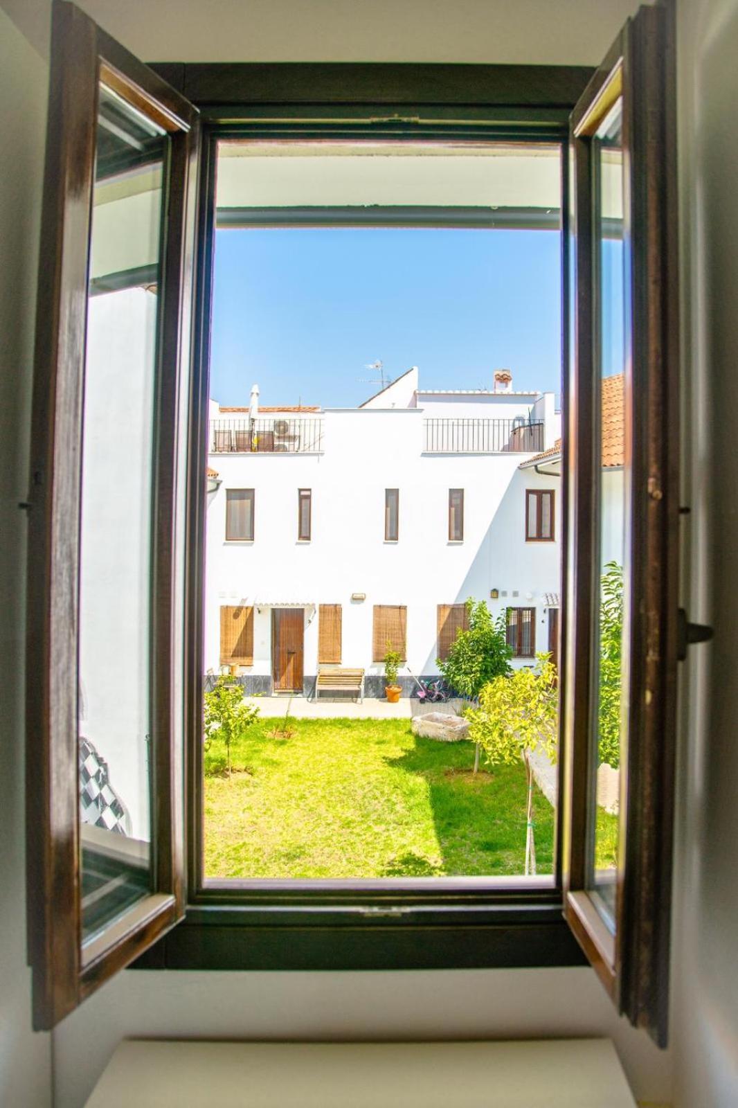 Patios De San Lorenzo Con Parking Holiday home Cordoba